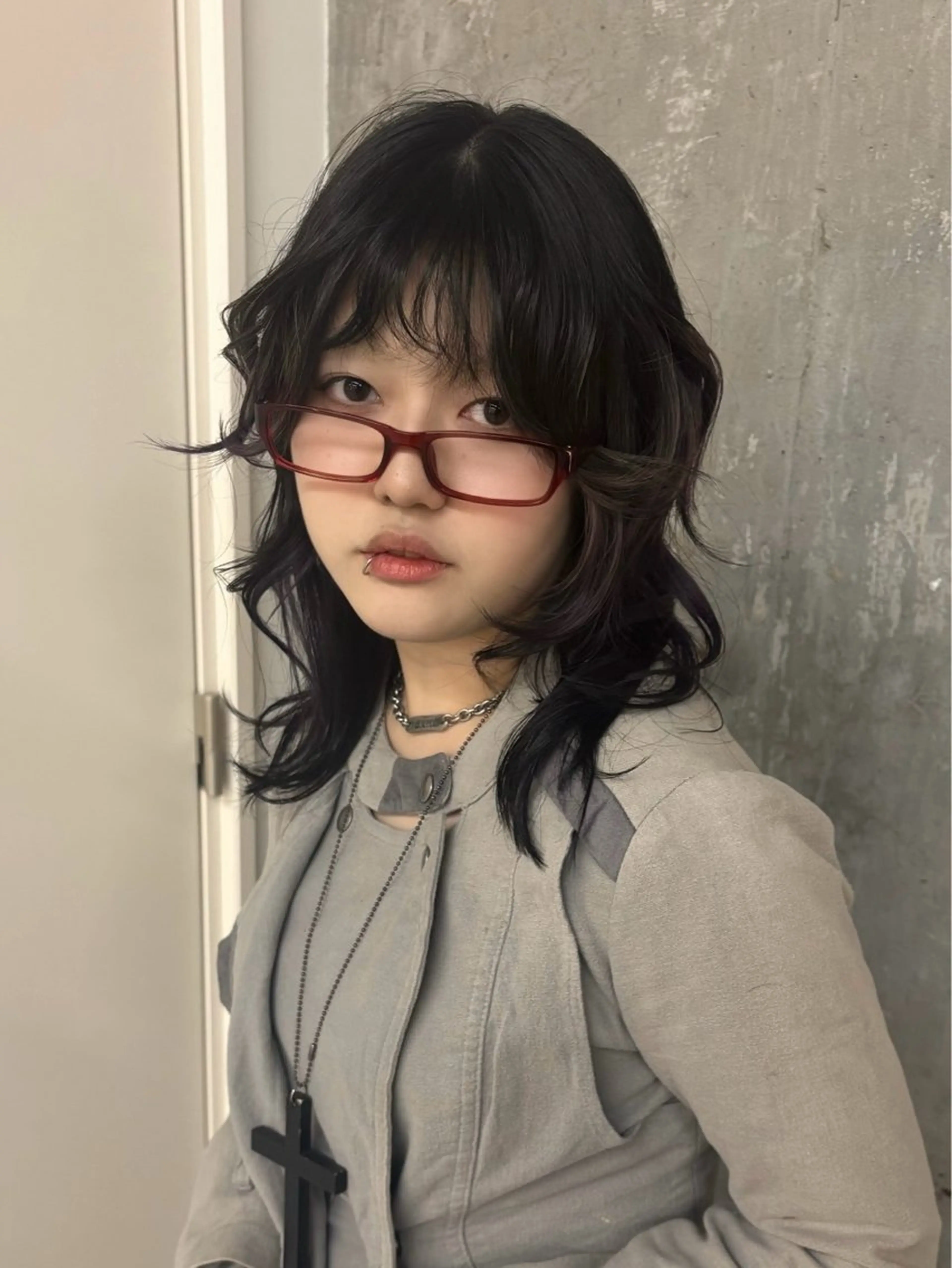 セミロング カラー パープルカラー ヘアカラー 【sica】 チナのヘアスタイル