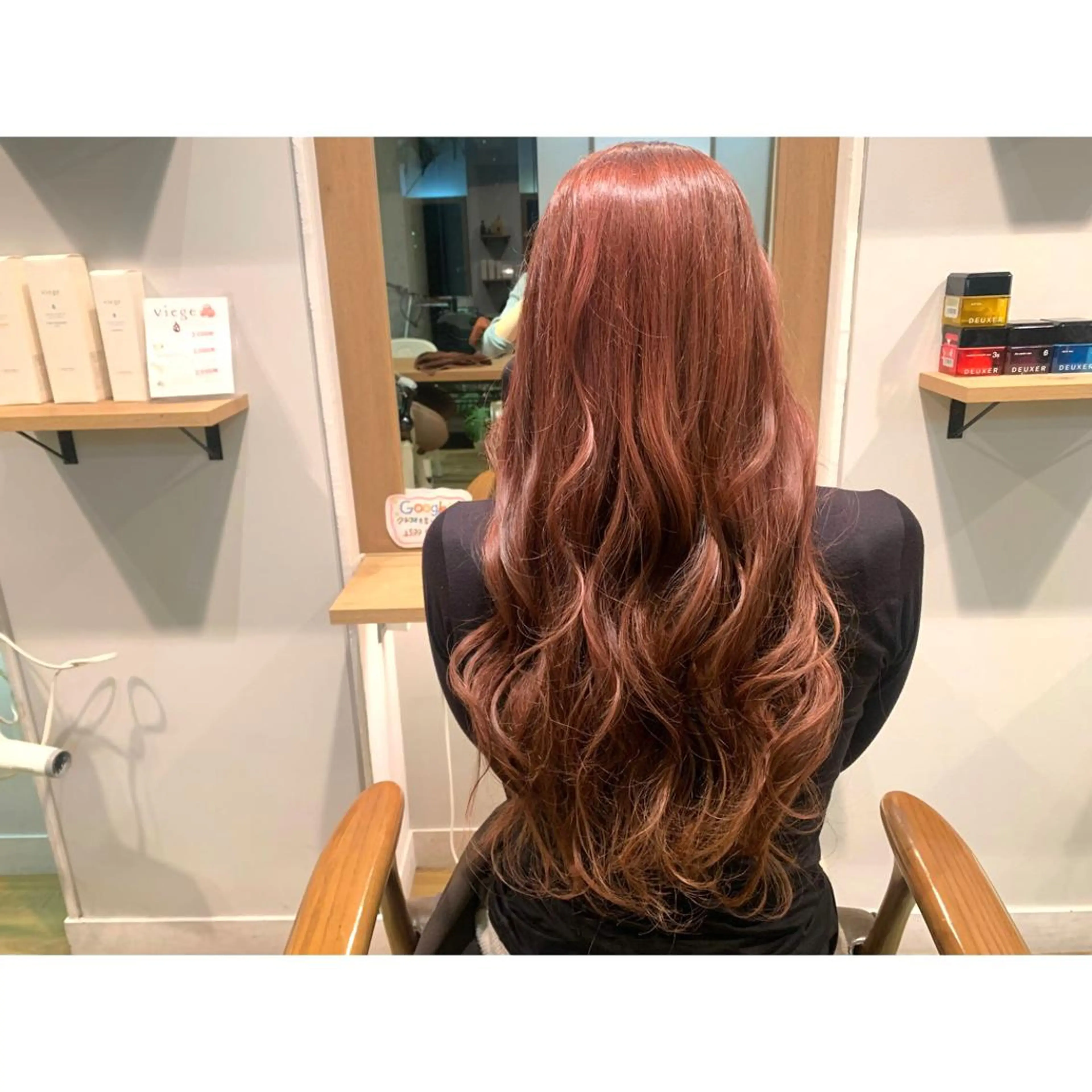 ロング カラー ピンクカラー ヘアカラー トリートメント ツキダテ ユイのヘアスタイル