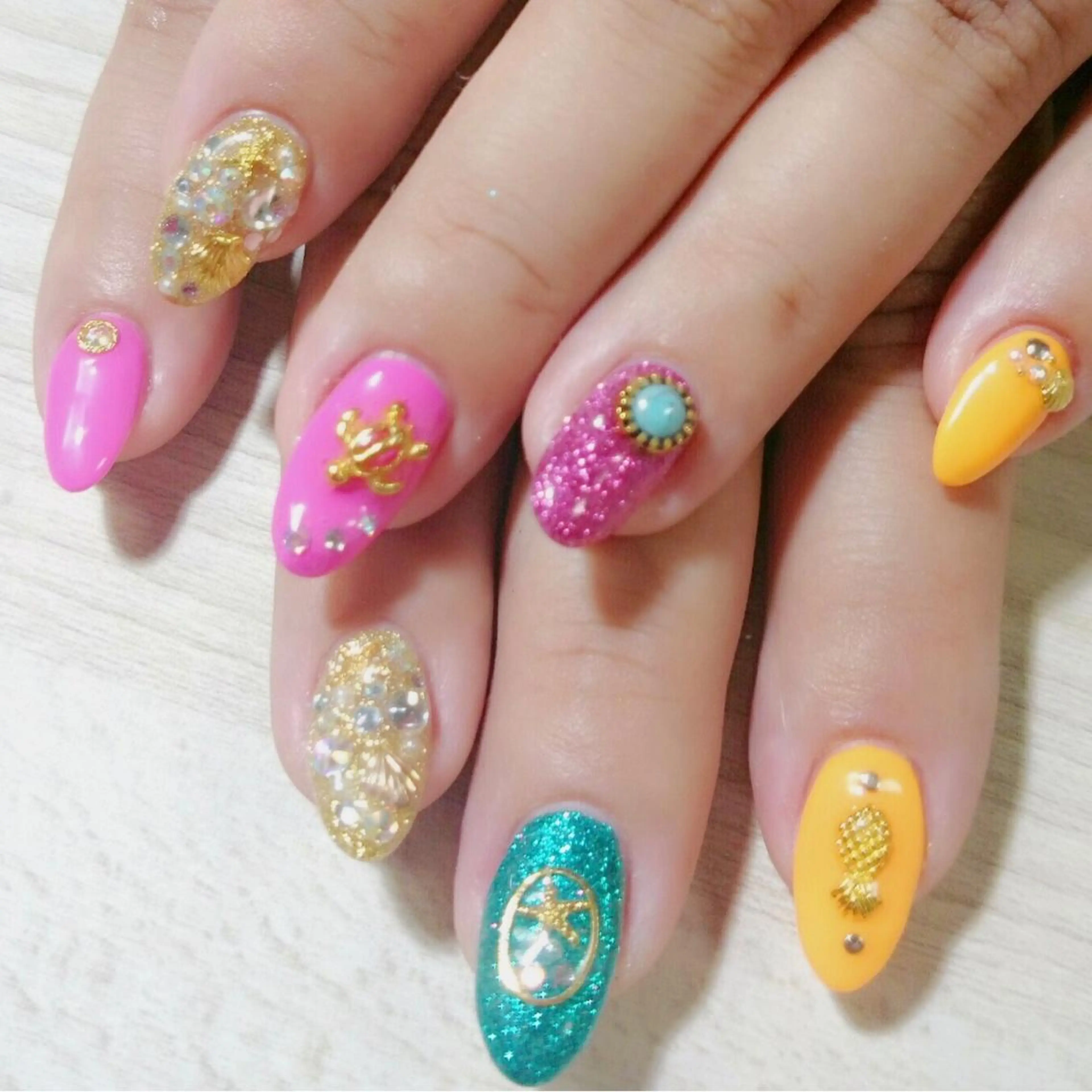 ネイル アートネイル 安藤 Charlotteのネイルデザイン