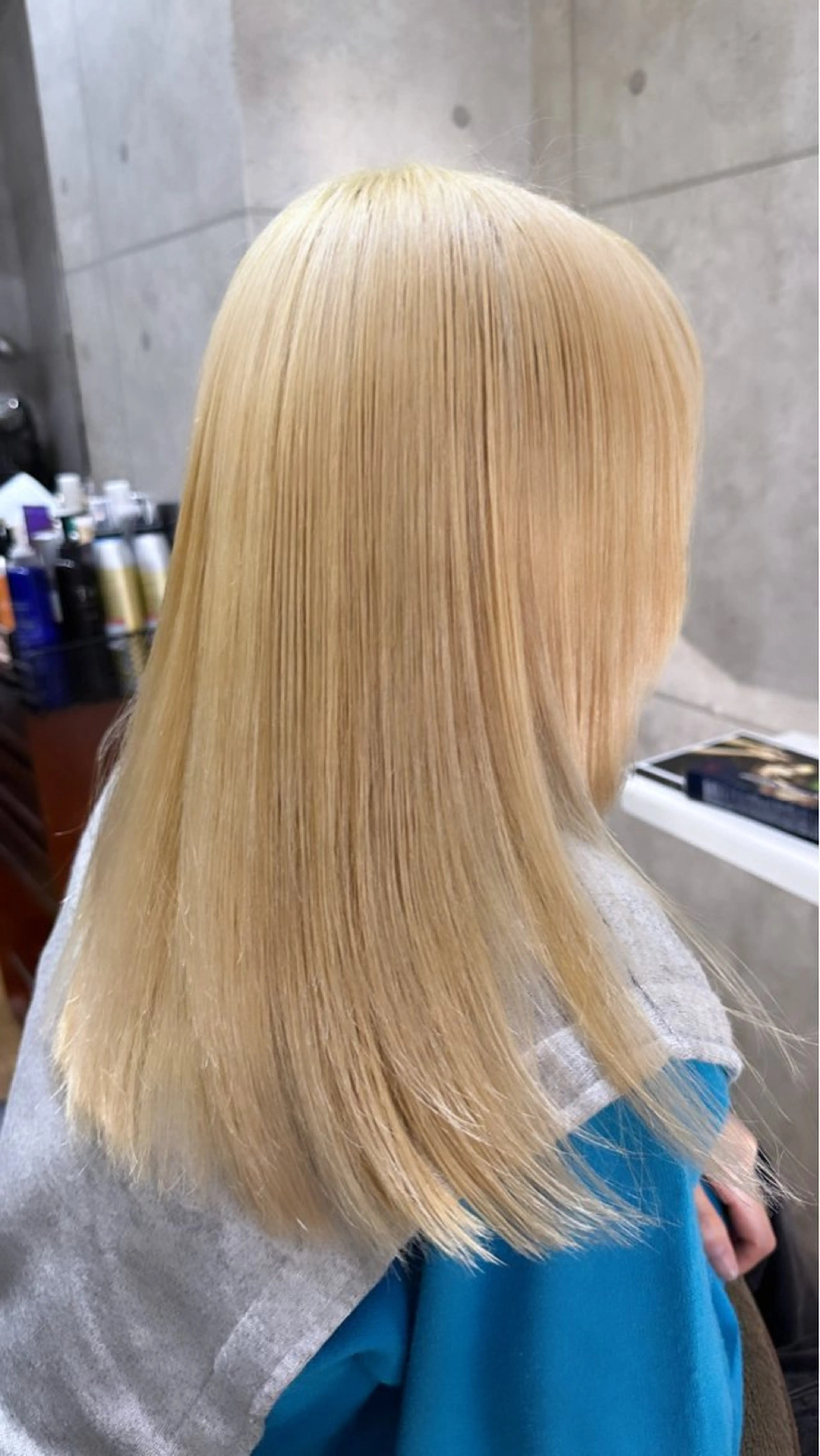 セミロング カラー ベージュカラー ブロンド mEg hair creation 新川崎所属・カラー/塚原里沙 川崎のヘアスタイル