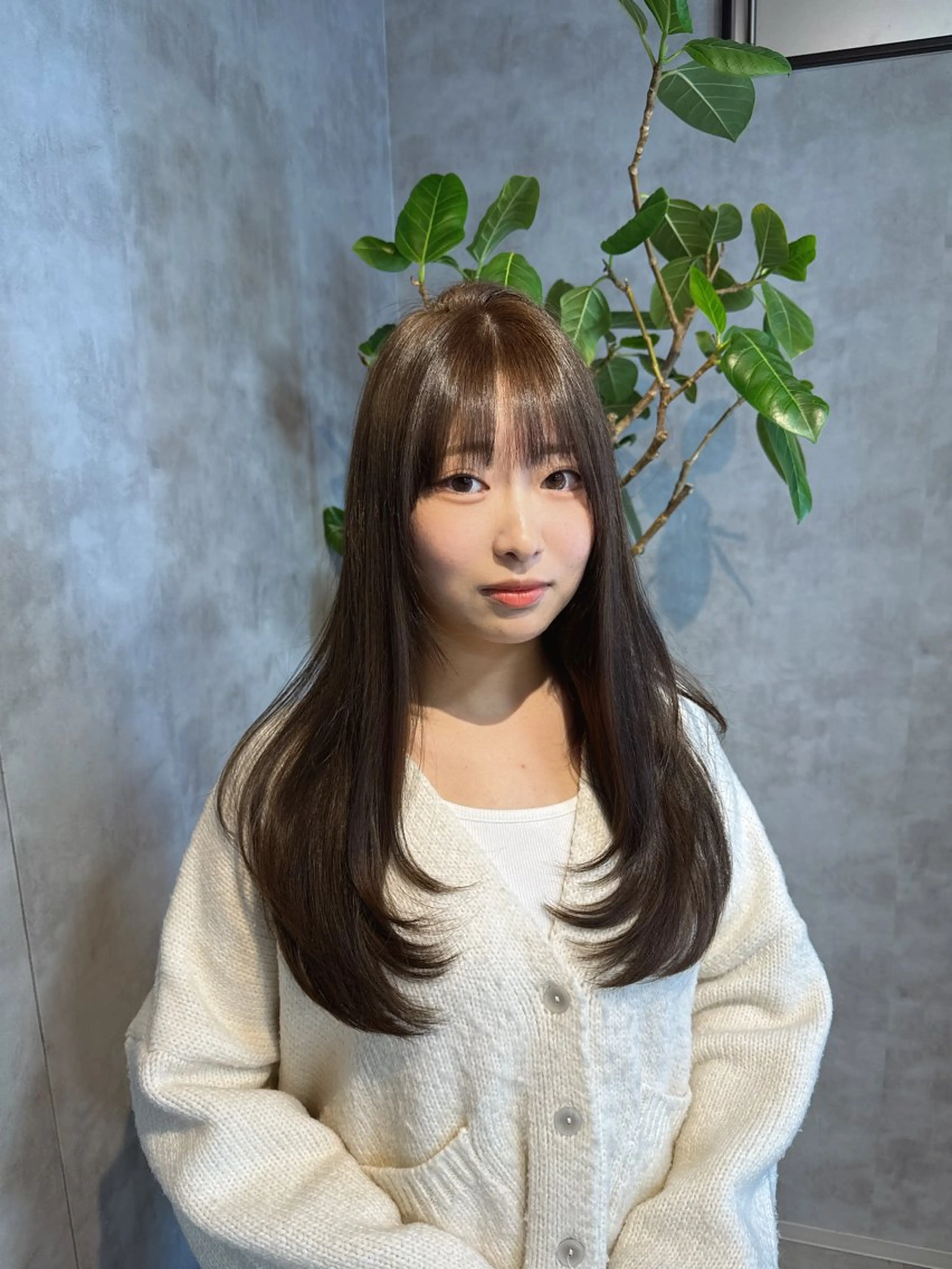 ロング カラー ヘアアレンジ カット ヘアカラー トリートメント ヘアセット レイヤー×透明感カラ ーHAYATOのヘアスタイル