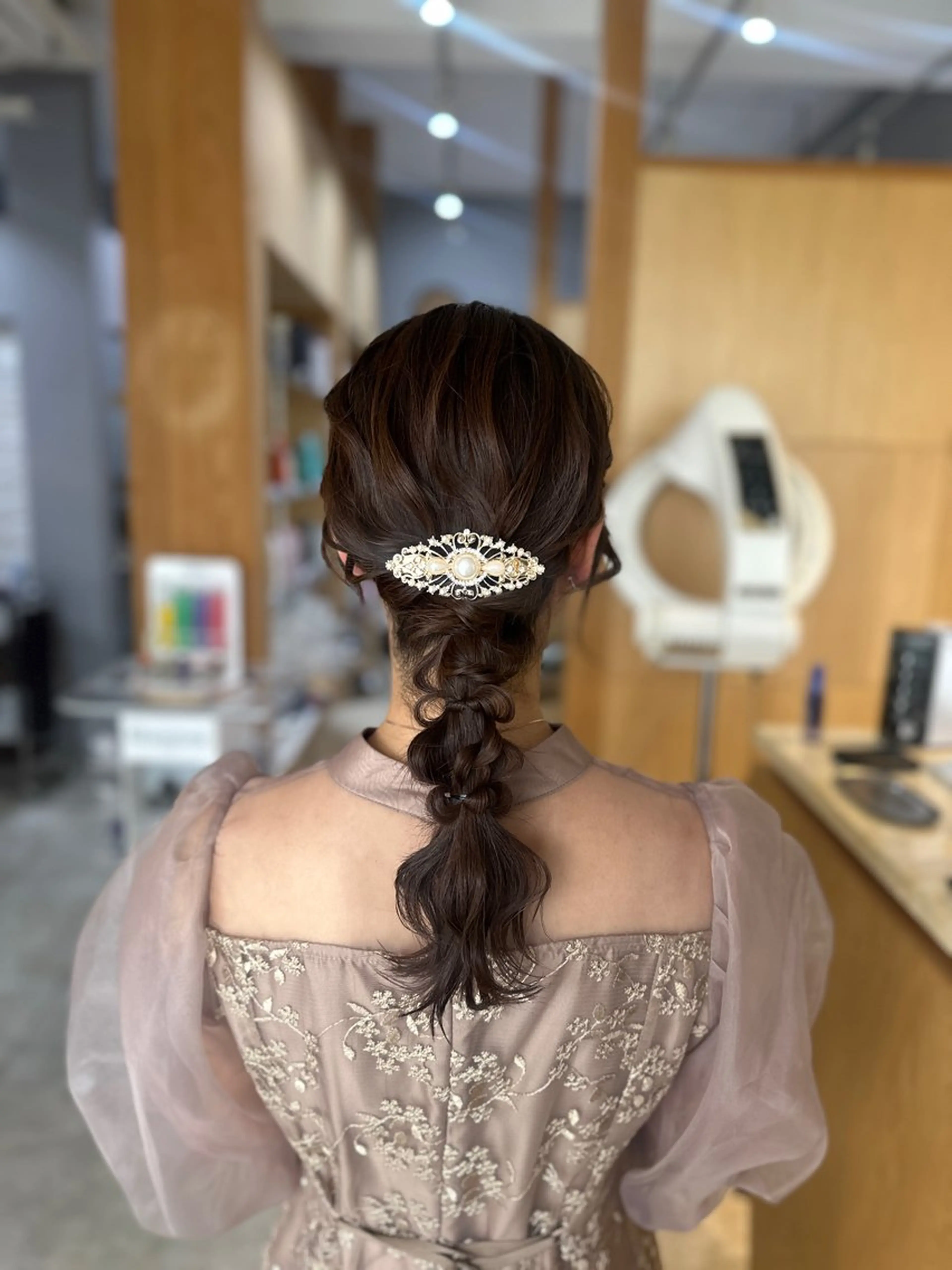 ミディアム ヘアセット miloc MOMOKAのヘアスタイル