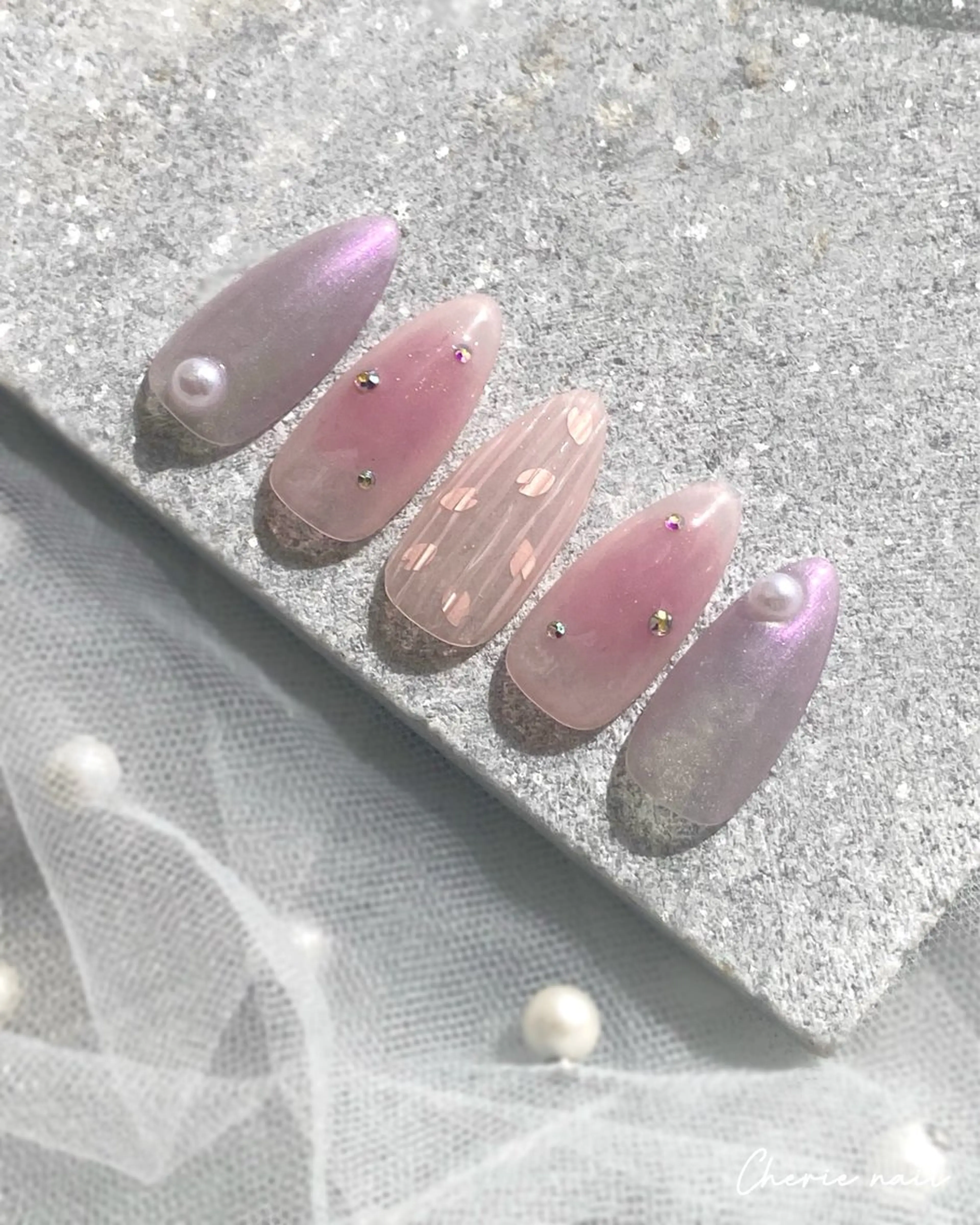 ネイル チークネイル 桜ネイル ジェルネイル マグネットネイル ピンク ハンドネイル Cherienail yunaのネイルデザイン