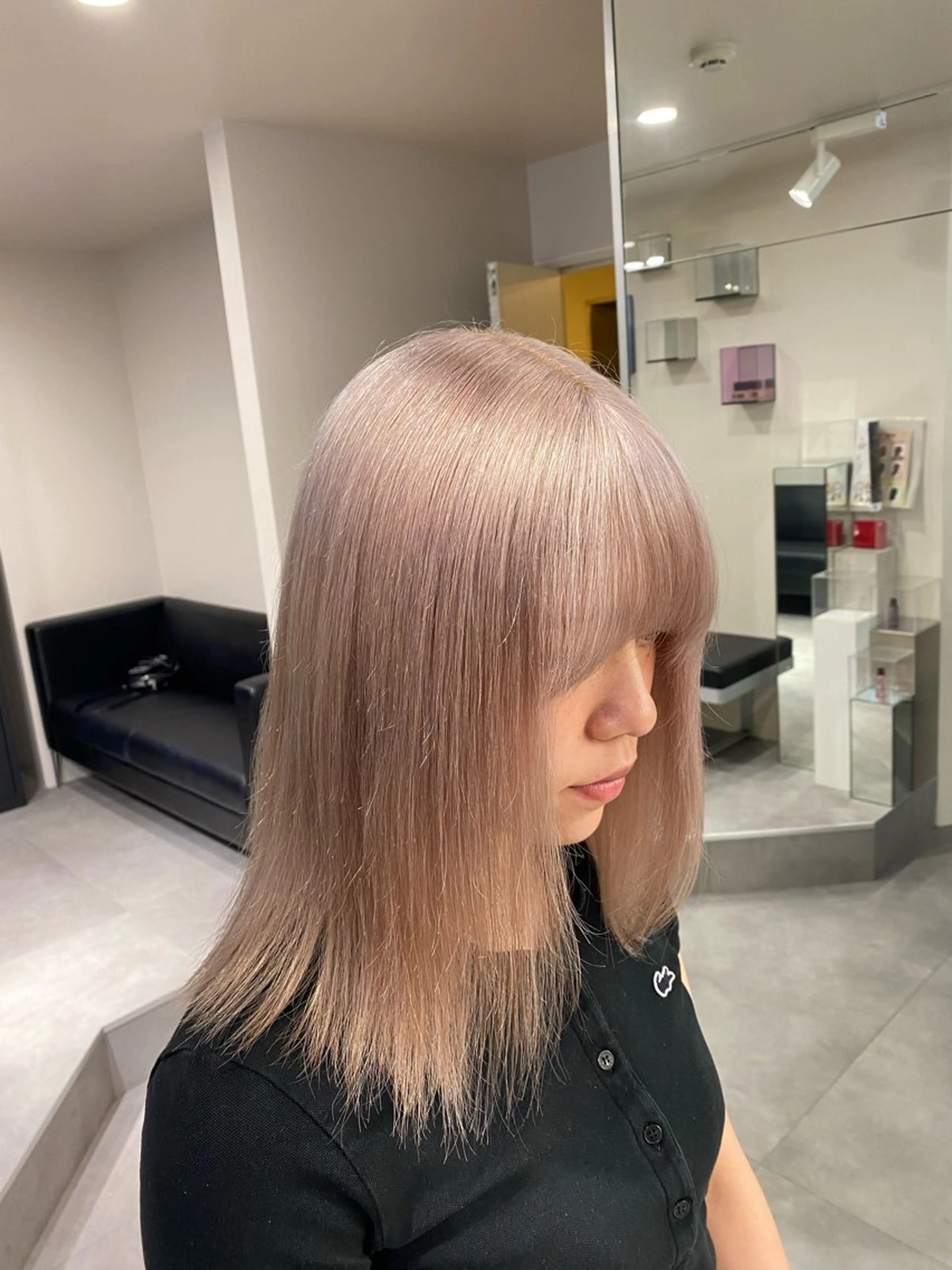 セミロング カラー ヘアカラー トリートメント ベレーザ渋谷所属・🦋ハイトーン・髪質 改善🦋成嶋 朋希のヘアスタイル