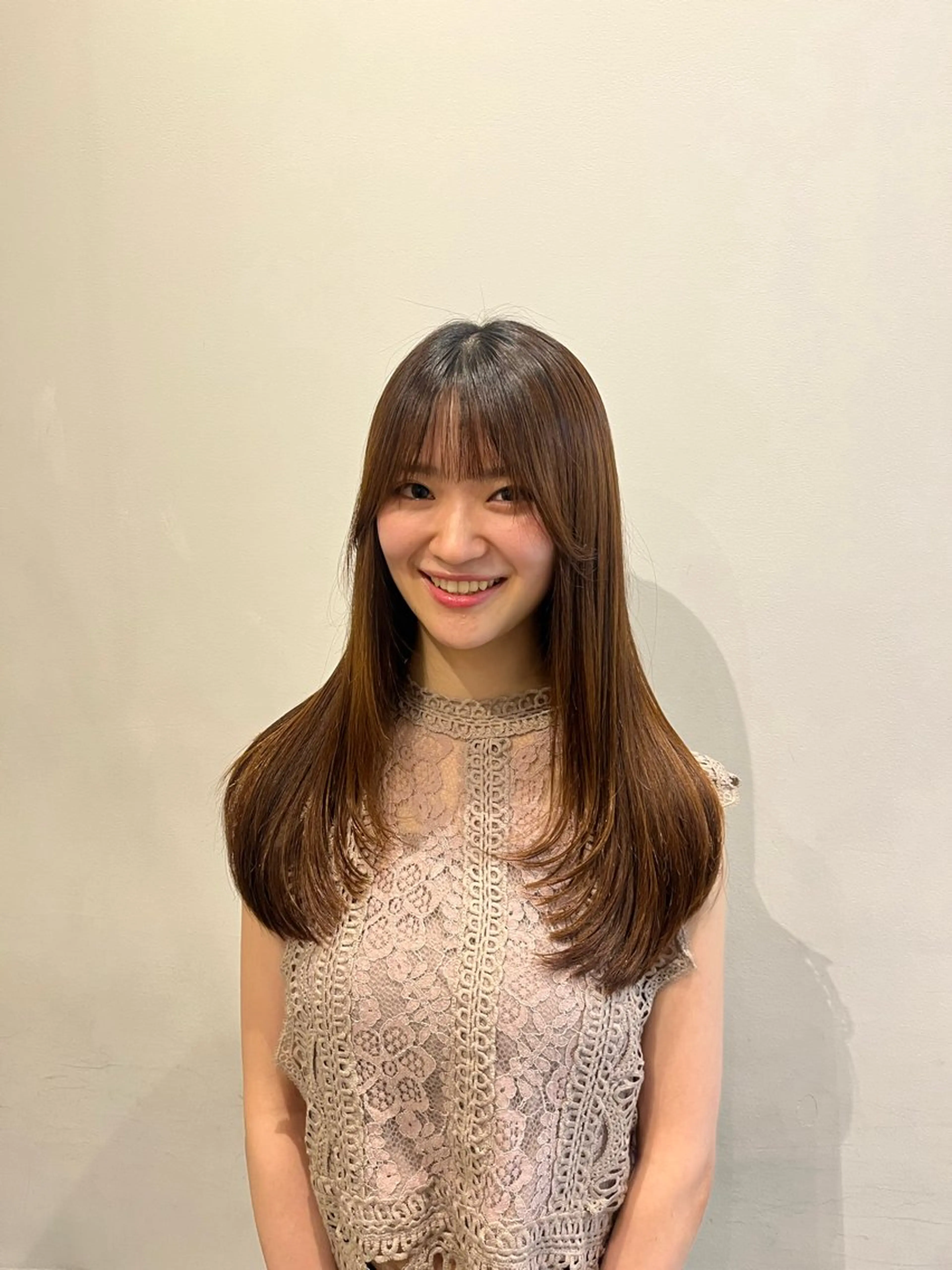 ロング 韓国レイヤーカット/ ハイトーン/マアヤのヘアスタイル