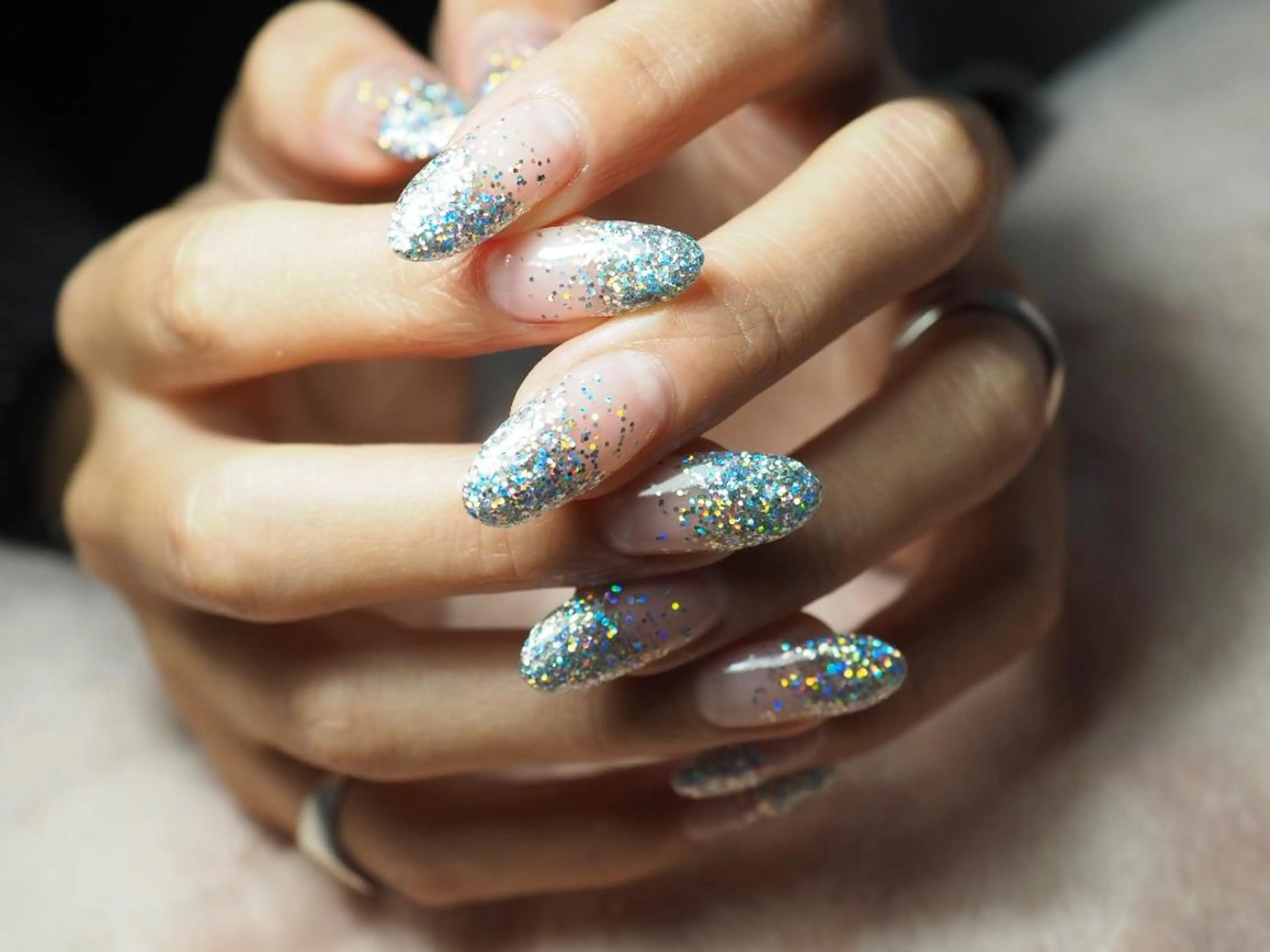 ネイル グラデーション ラメ(グリッター) ラメグラデーション Laule’a 昭島店のネイルデザイン