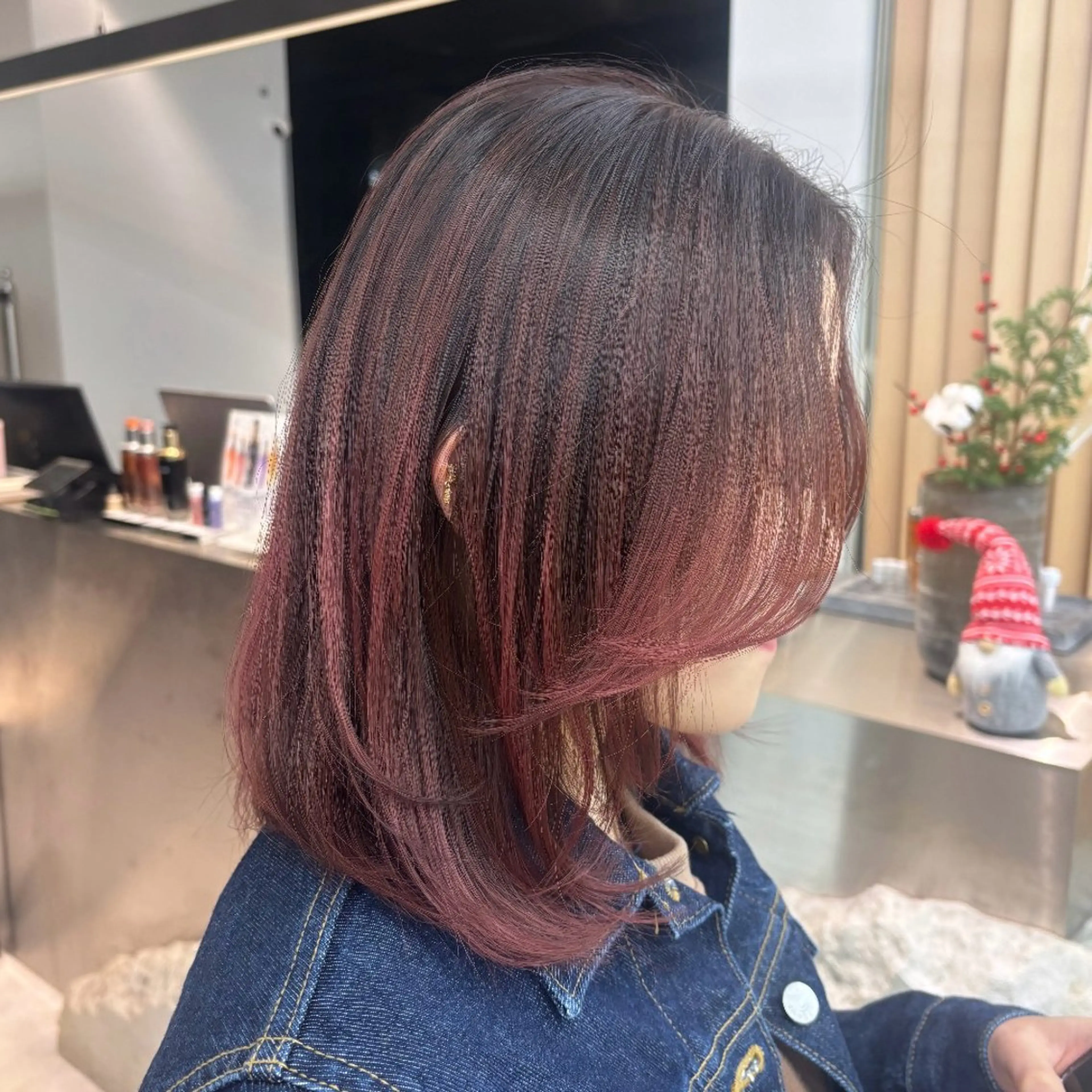 ミディアム カラー ブリーチ ダブルカラー ブリーチなしカラー レッドカラー レイヤーカット 韓国💞艶カラー/ 髪質改善/ハルカ🌙のヘアスタイル