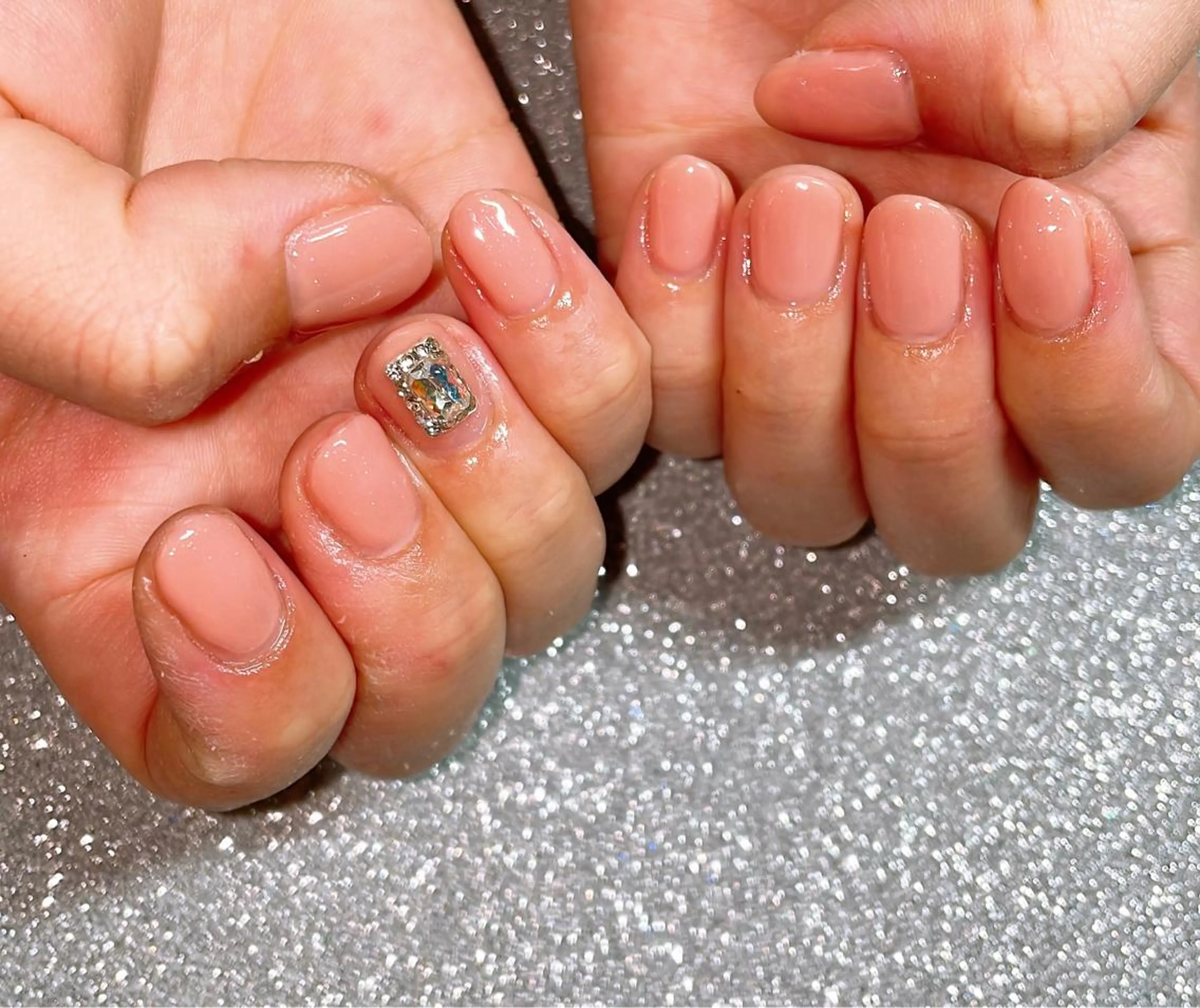 ネイル VIERU 🌈🎀💖のネイルデザイン