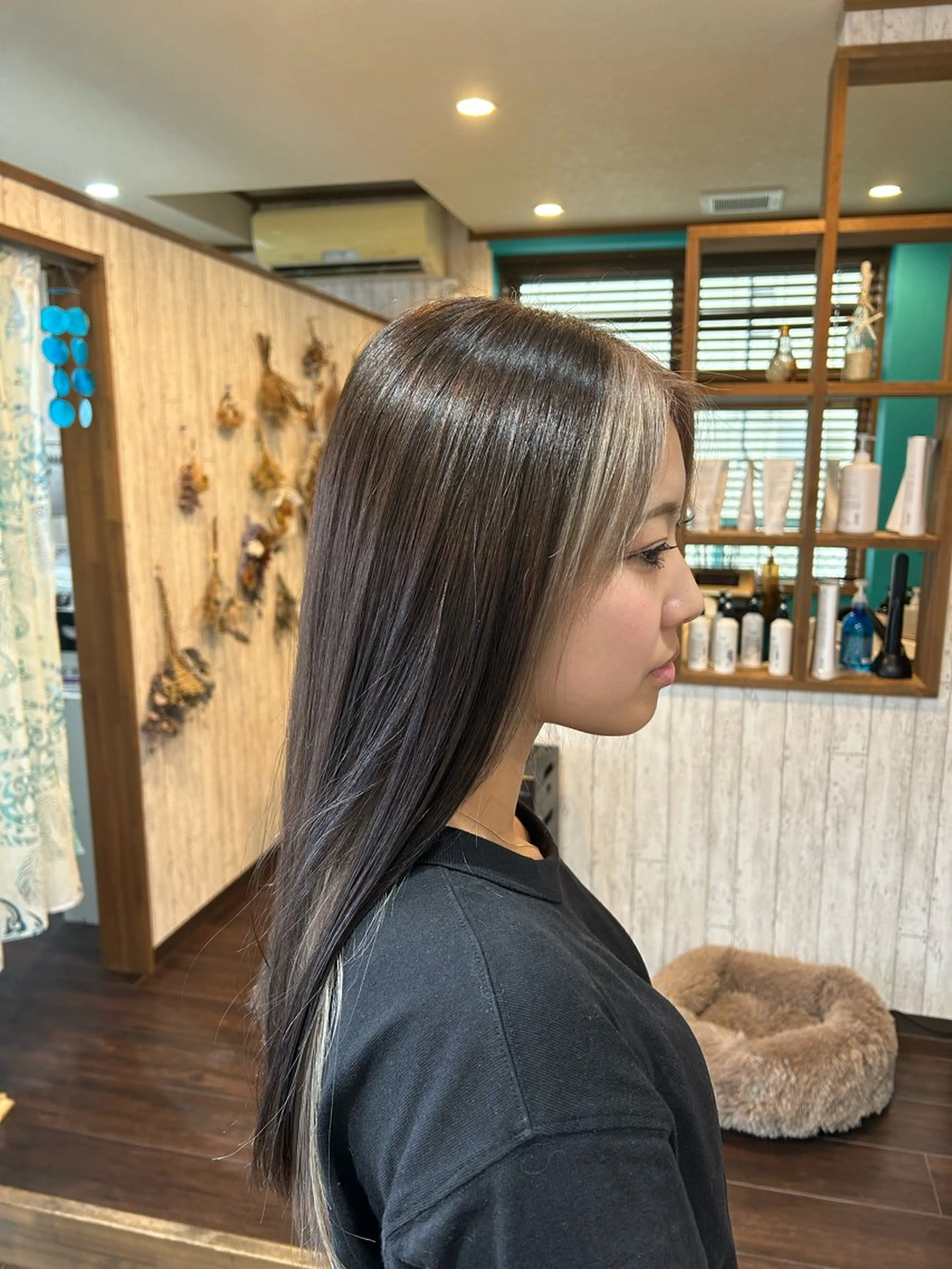 ロング 早坂 さくらのヘアスタイル