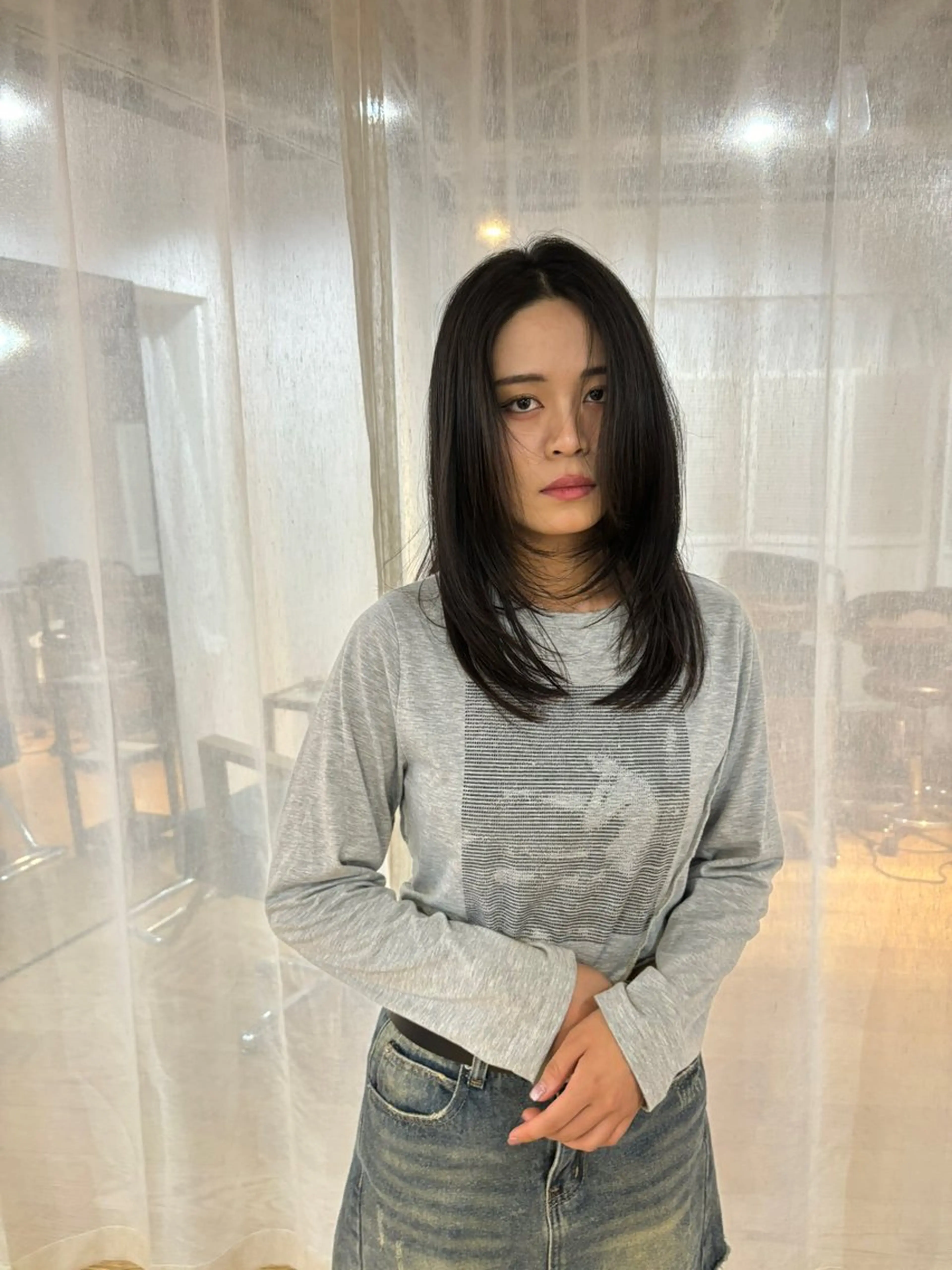 ミディアム ミディアムレイヤー レイヤーカット カット ヘアカラー トリートメント 林　蓮／レイヤー /透明感カラーのヘアスタイル