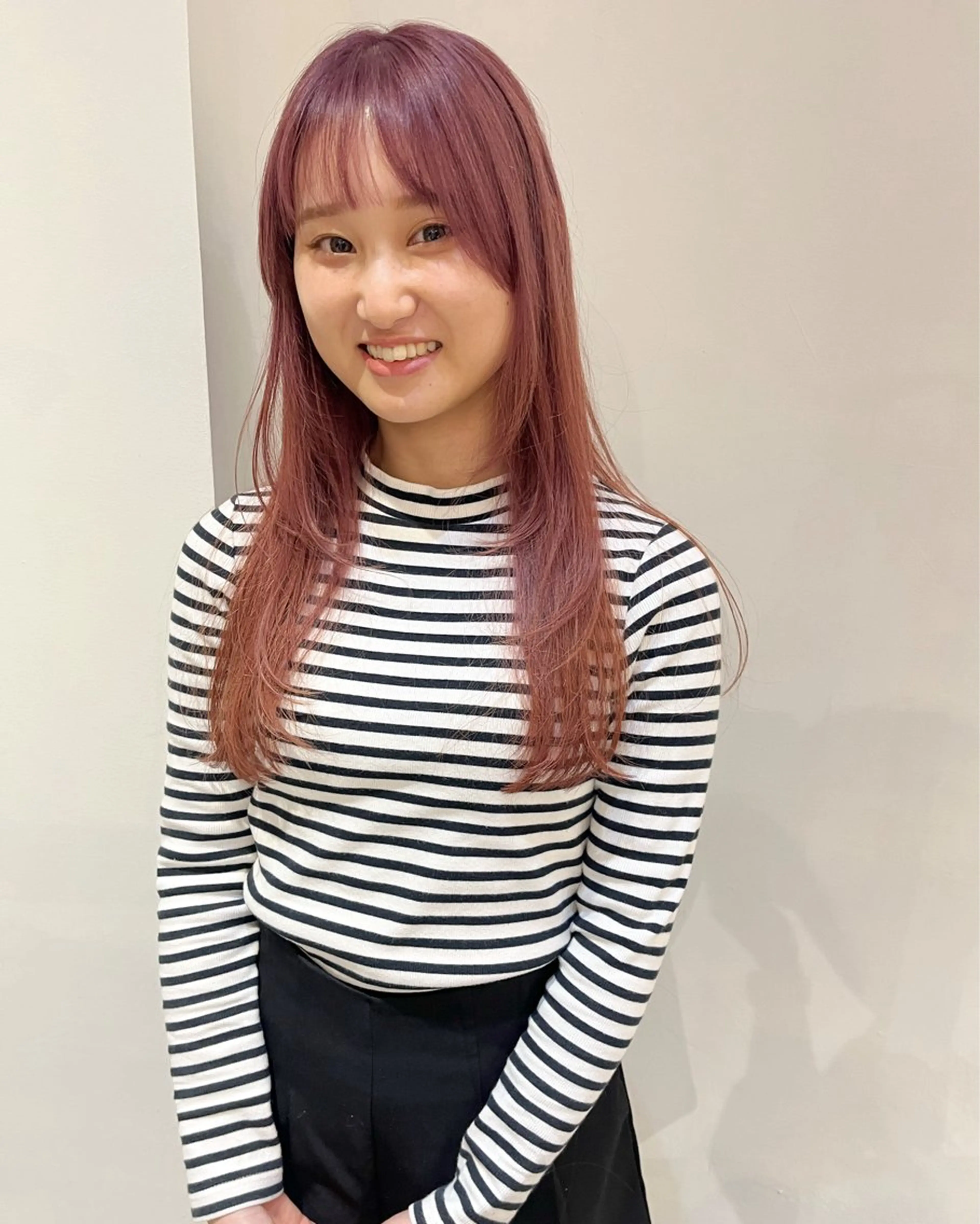 ロング カラー 鈴木 美紅のヘアスタイル