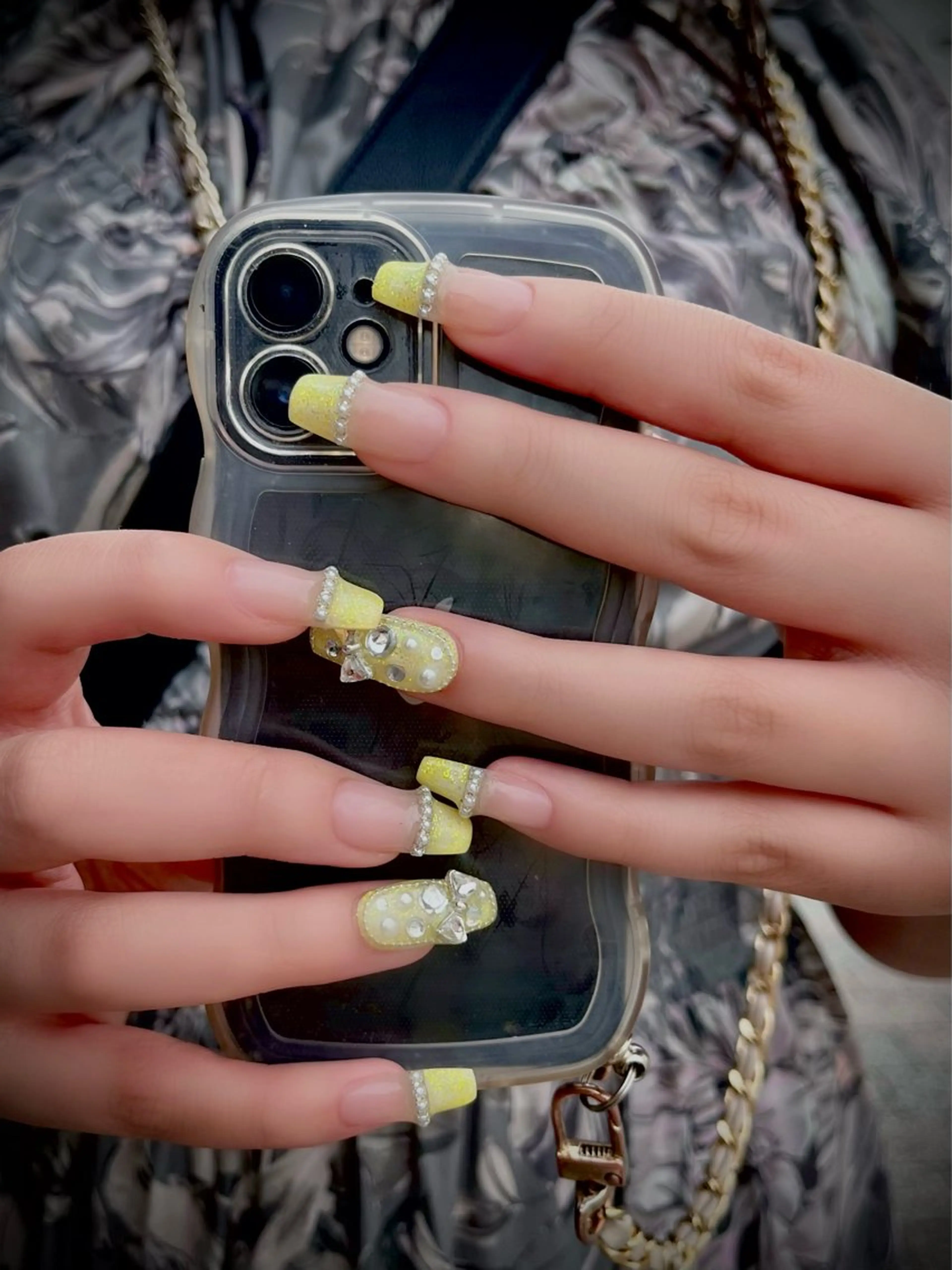 ネイル フットネイル キラキラネイル マグネットネイル ワンカラーネイル スカルプネイル nine.🦋 YUKOのネイルデザイン