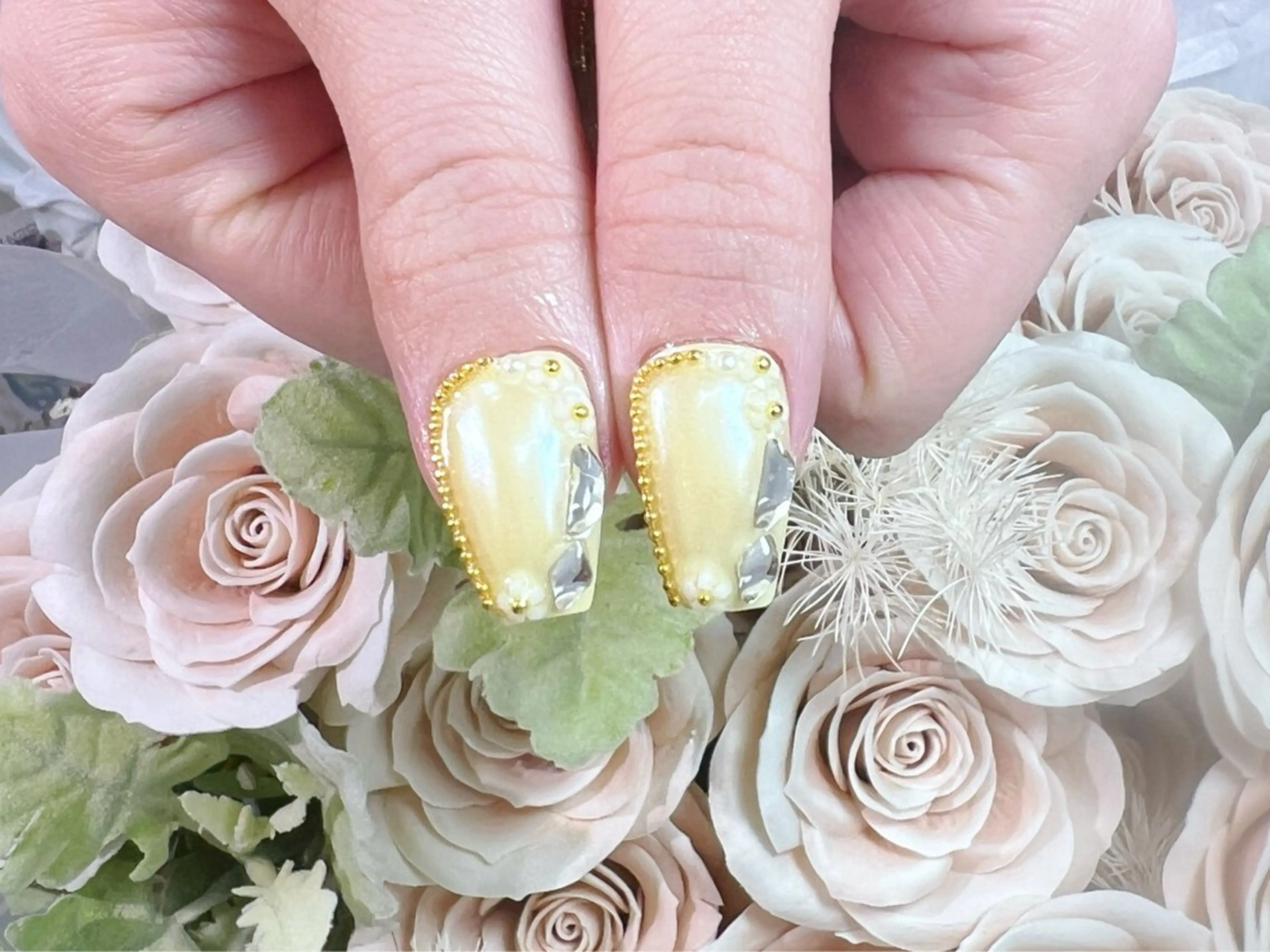 ネイル 長さ出し 春ネイル ワンホンネイル 黄色 ハンドネイル Painty所属・Painty nailのネイルデザイン