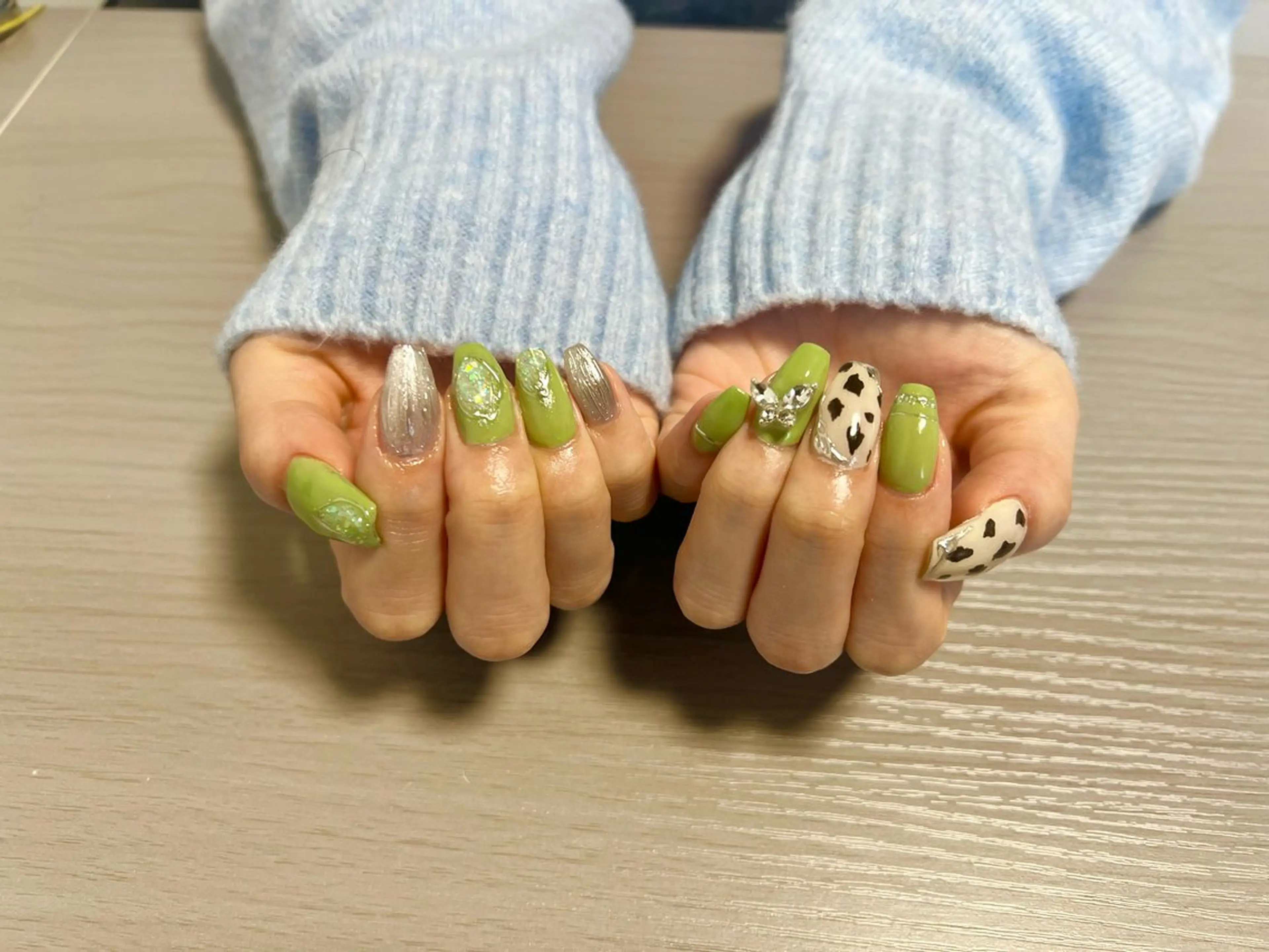 ネイル Nails Prost!のネイルデザイン