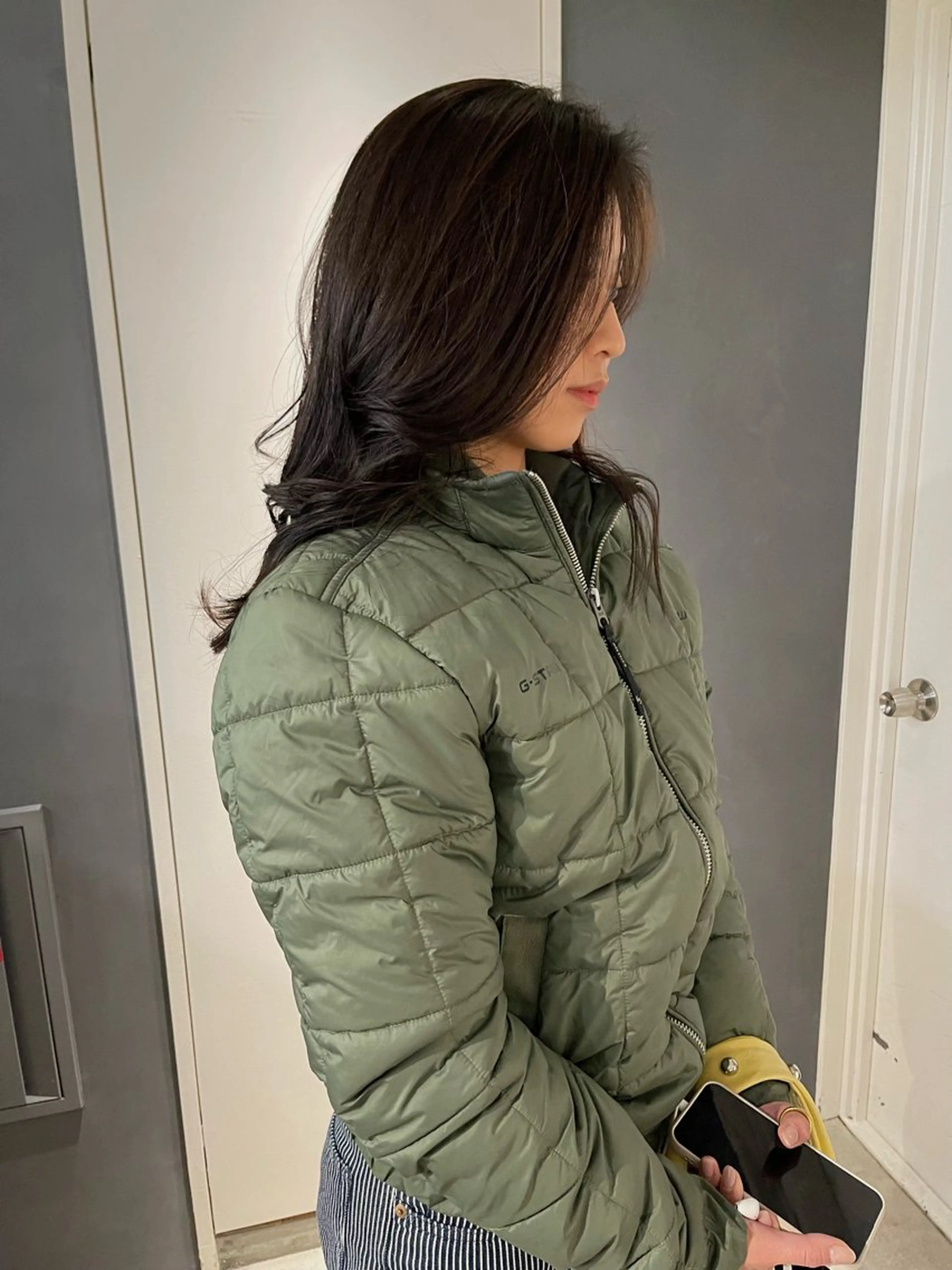 ロング カラー ロングレイヤー ダークグレー ダークグレージュ グレージュ レイヤーカット カット ヘアカラー 堀江/艶髪/透明感 カラー/NENE🫧のヘアスタイル