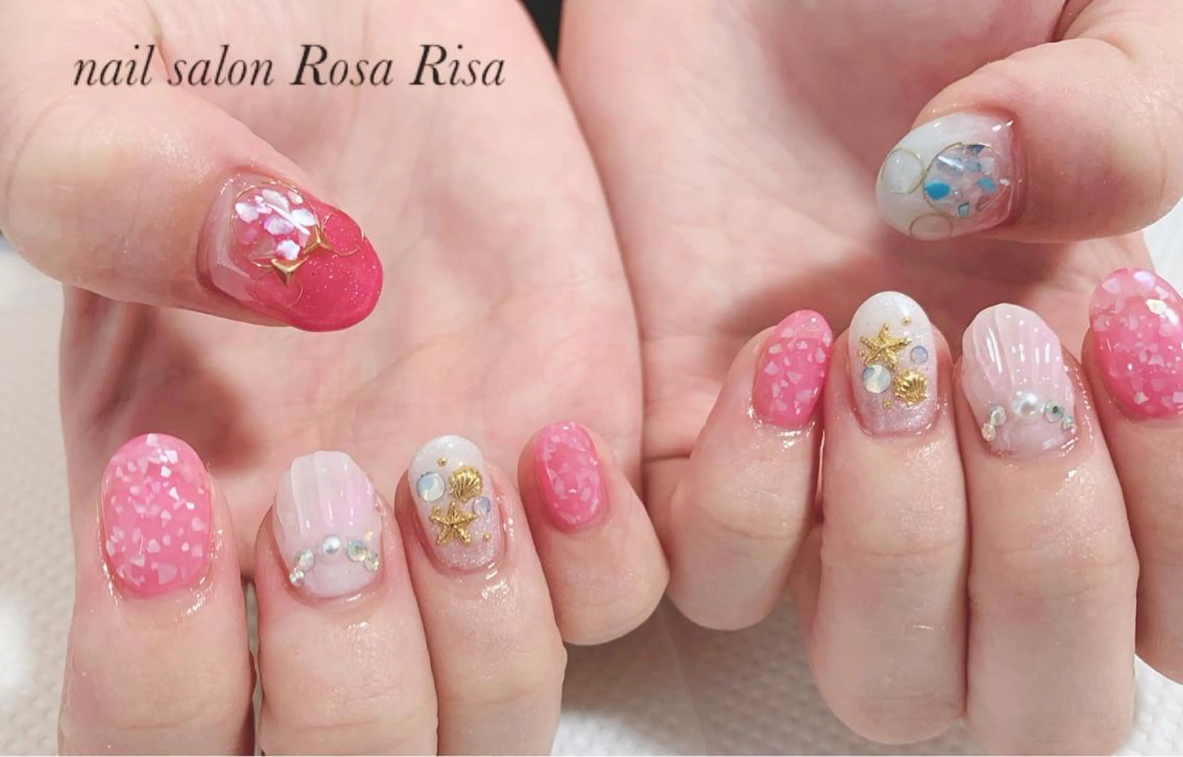 ショート ネイル ハンドネイル ネイルスタジオ シェイクユアハンズのネイルデザイン