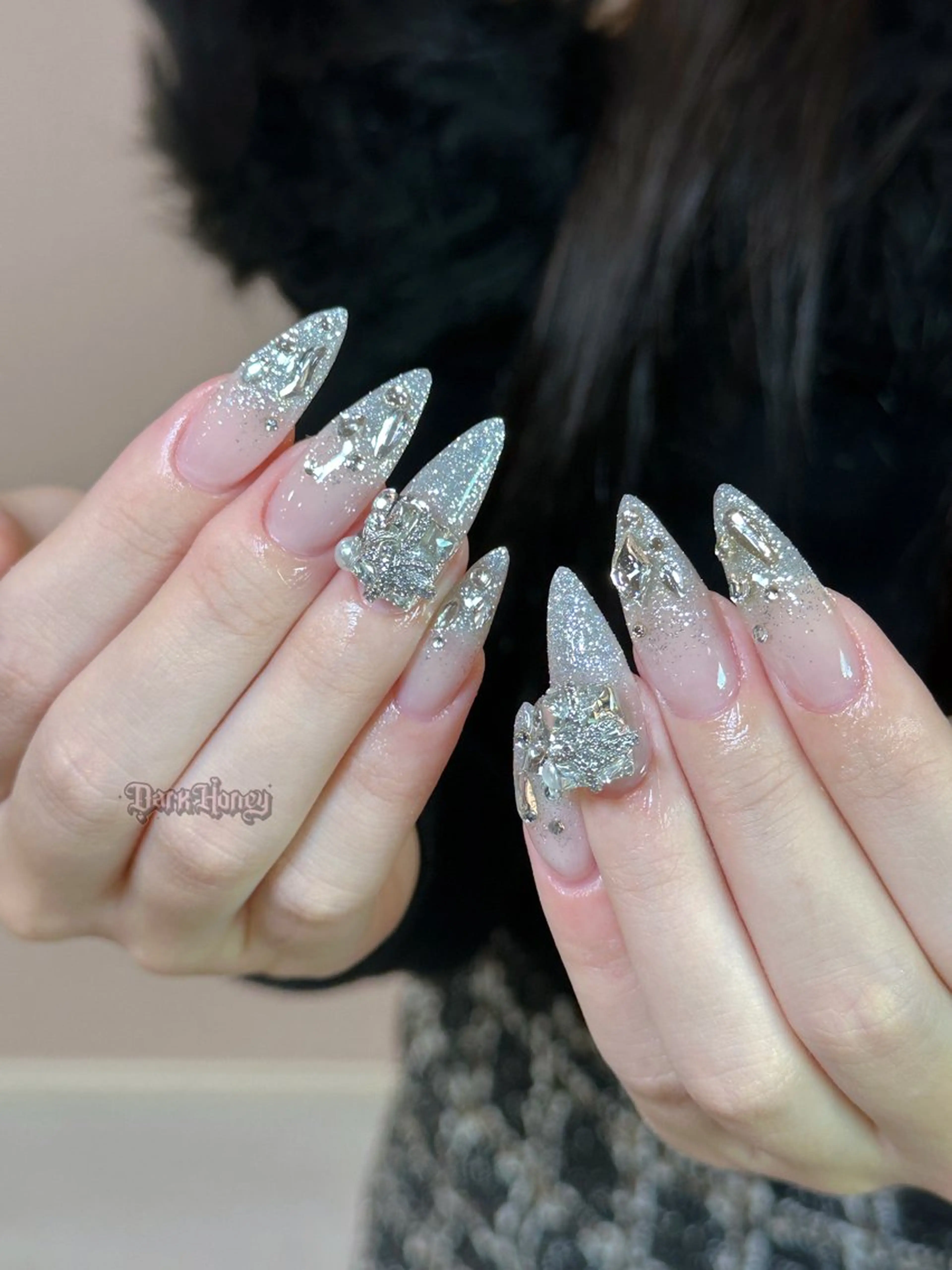 ネイル アートネイル ジェルネイル ゴージャス グラデーション ラメ(グリッター) ハンドネイル ハンドケア DarkHoney 池袋店のネイルデザイン