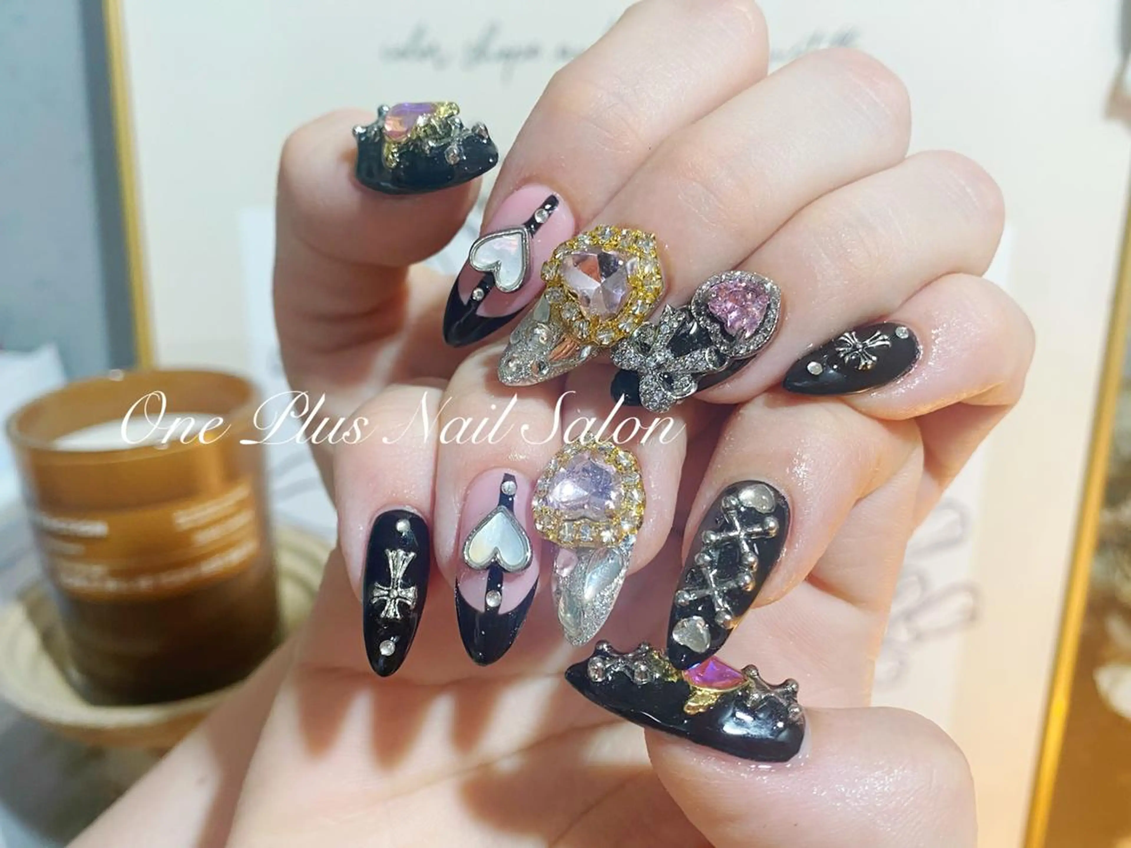 ネイル One Plus Nail Salonのネイルデザイン