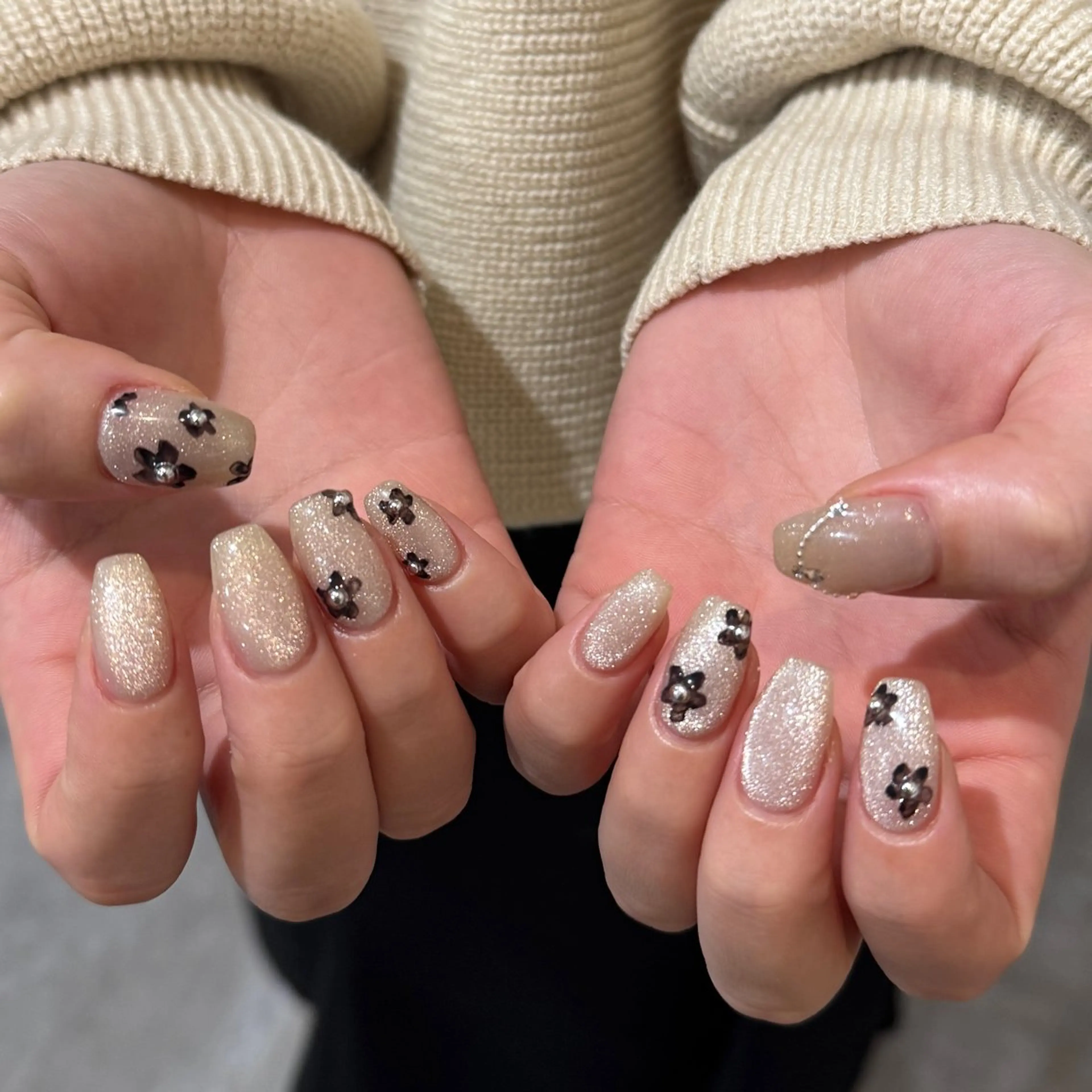 ネイル ハンドネイル 中本 菜々のネイルデザイン