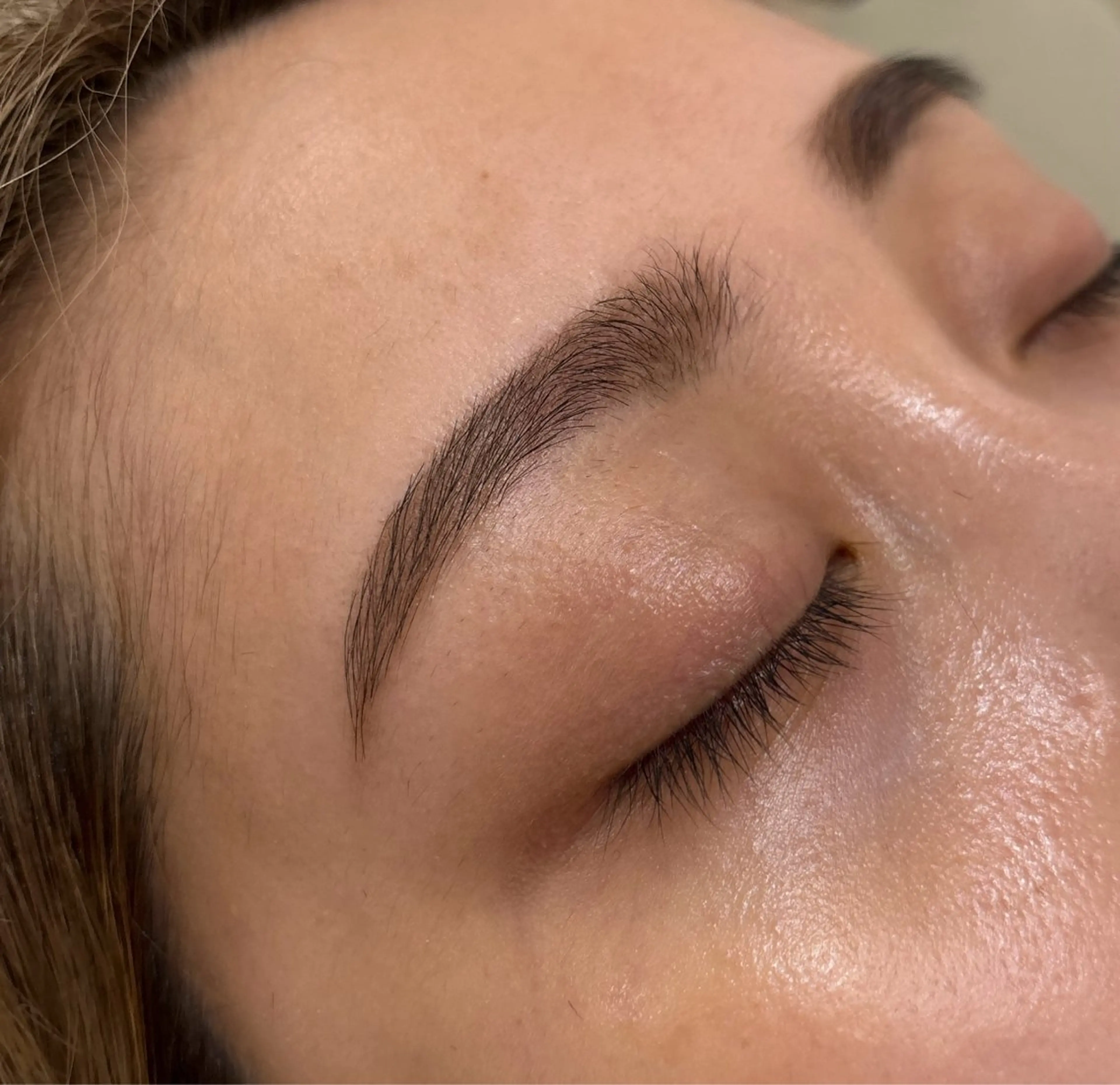 アイブロウ en_by ku-to所属・en_ Nanamiのマツエク・マツパデザイン