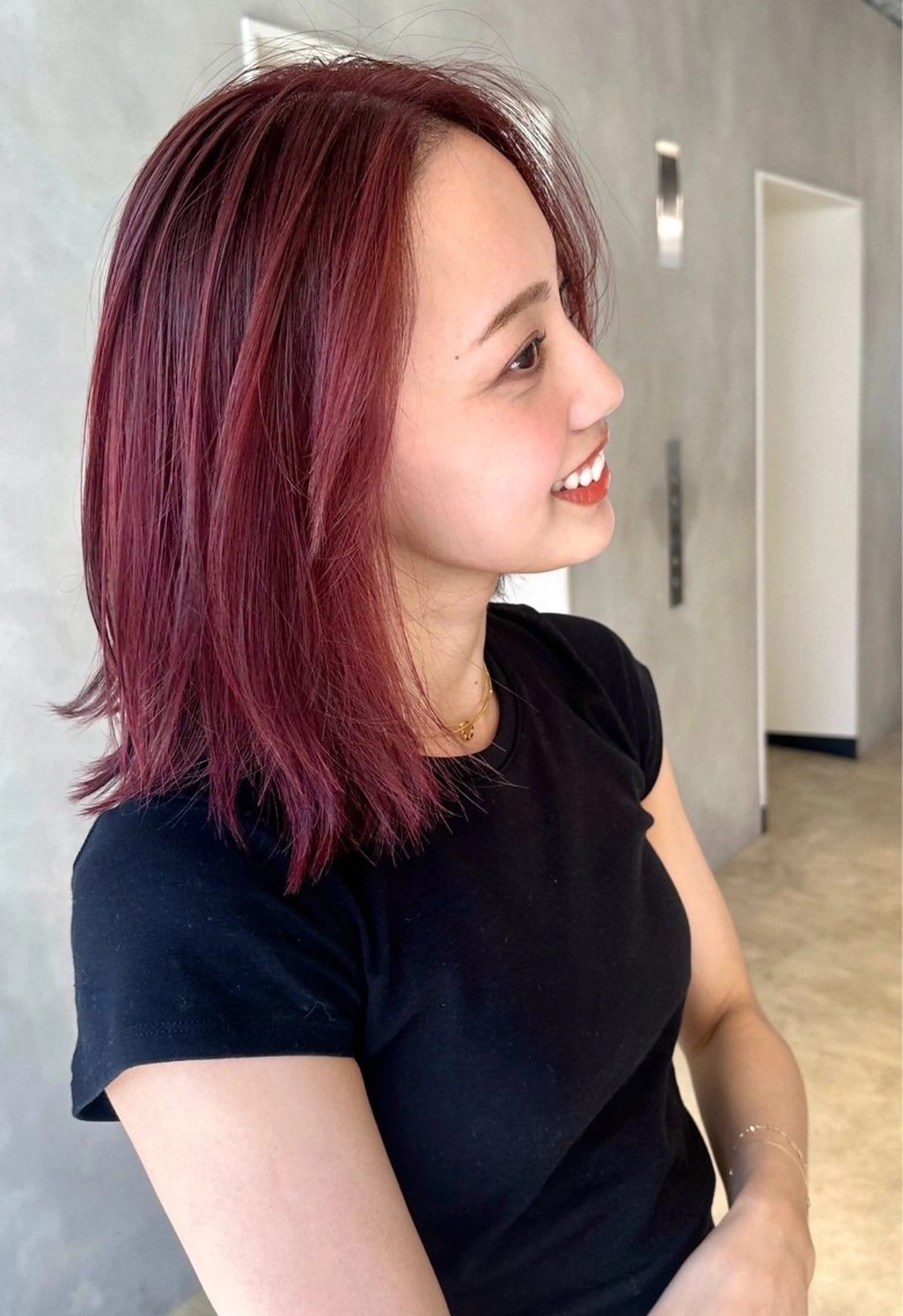 ミディアム カラー ボルドーカラー レッドカラー カット ヘアカラー 似合わせ小顔ショート /akane🐰♥️のヘアスタイル