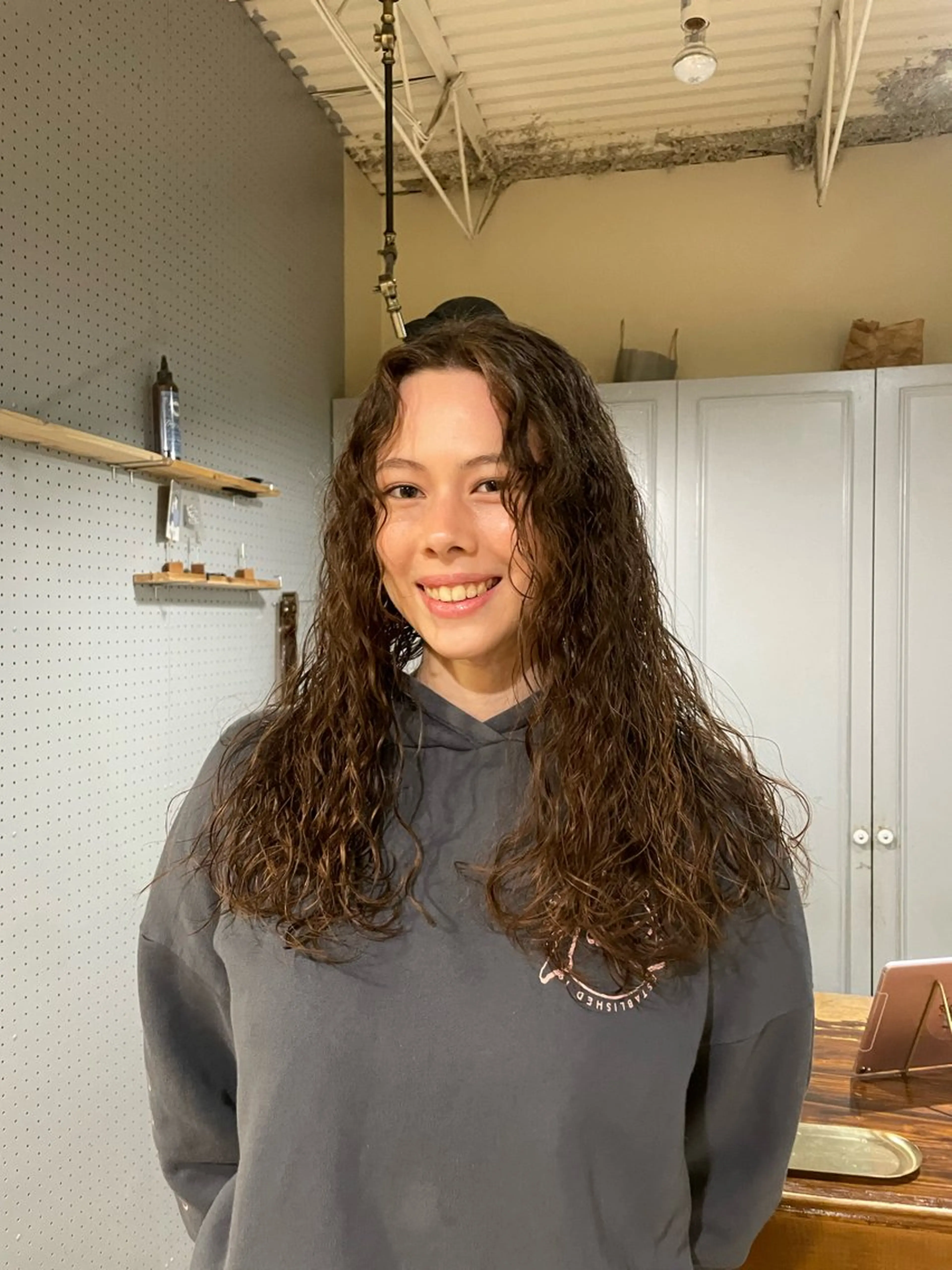 ミディアム パーマ カット パーマ 🤩噂のMr.髪ポジ ティブ®️yu🤩のヘアスタイル