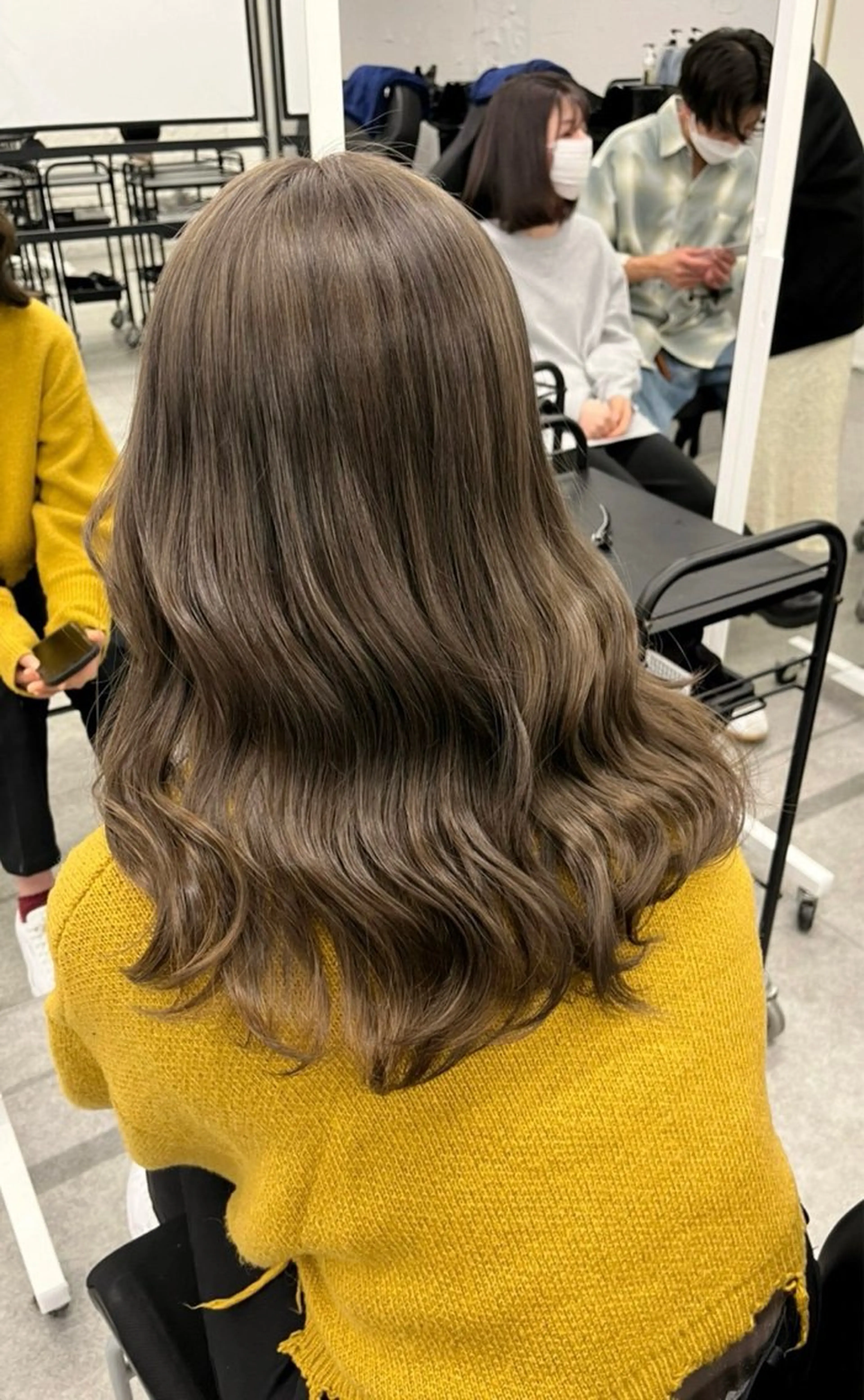 ミディアム レイヤーカット ケアブリーチ🌟 ♢WATARU♢のヘアスタイル