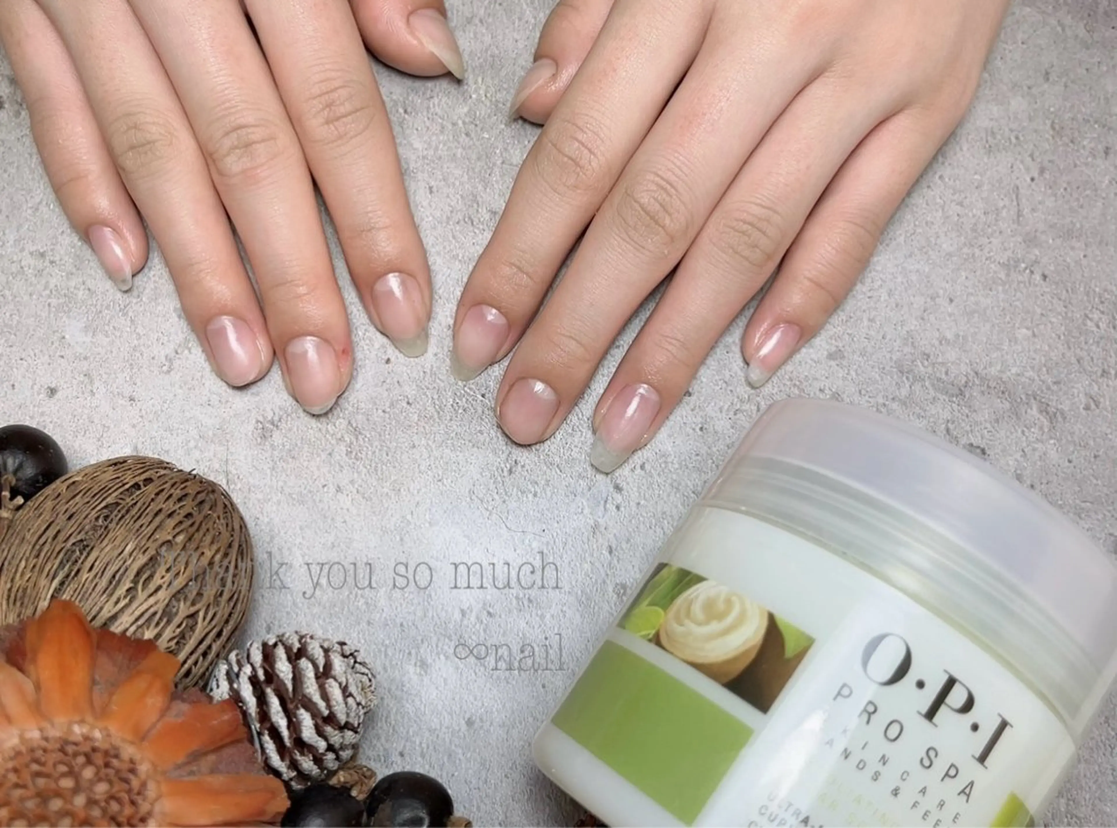 ネイル フットネイル ジェルネイル マグネットネイル ワンカラーネイル パラジェル ♾nail 恵美のマツエク・マツパデザイン