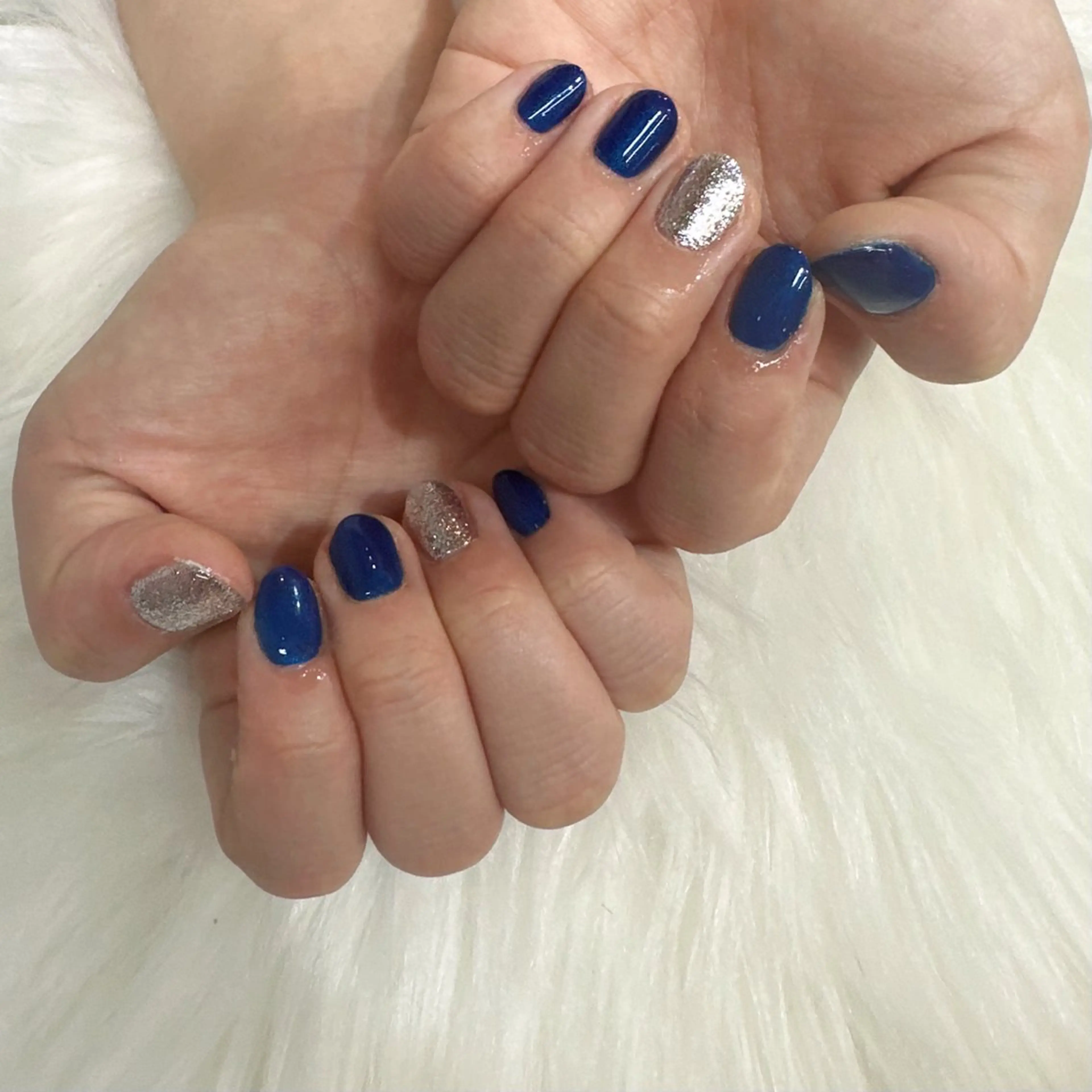 ネイル ブルー シルバー エリクサーネイル池袋 藤田のネイルデザイン