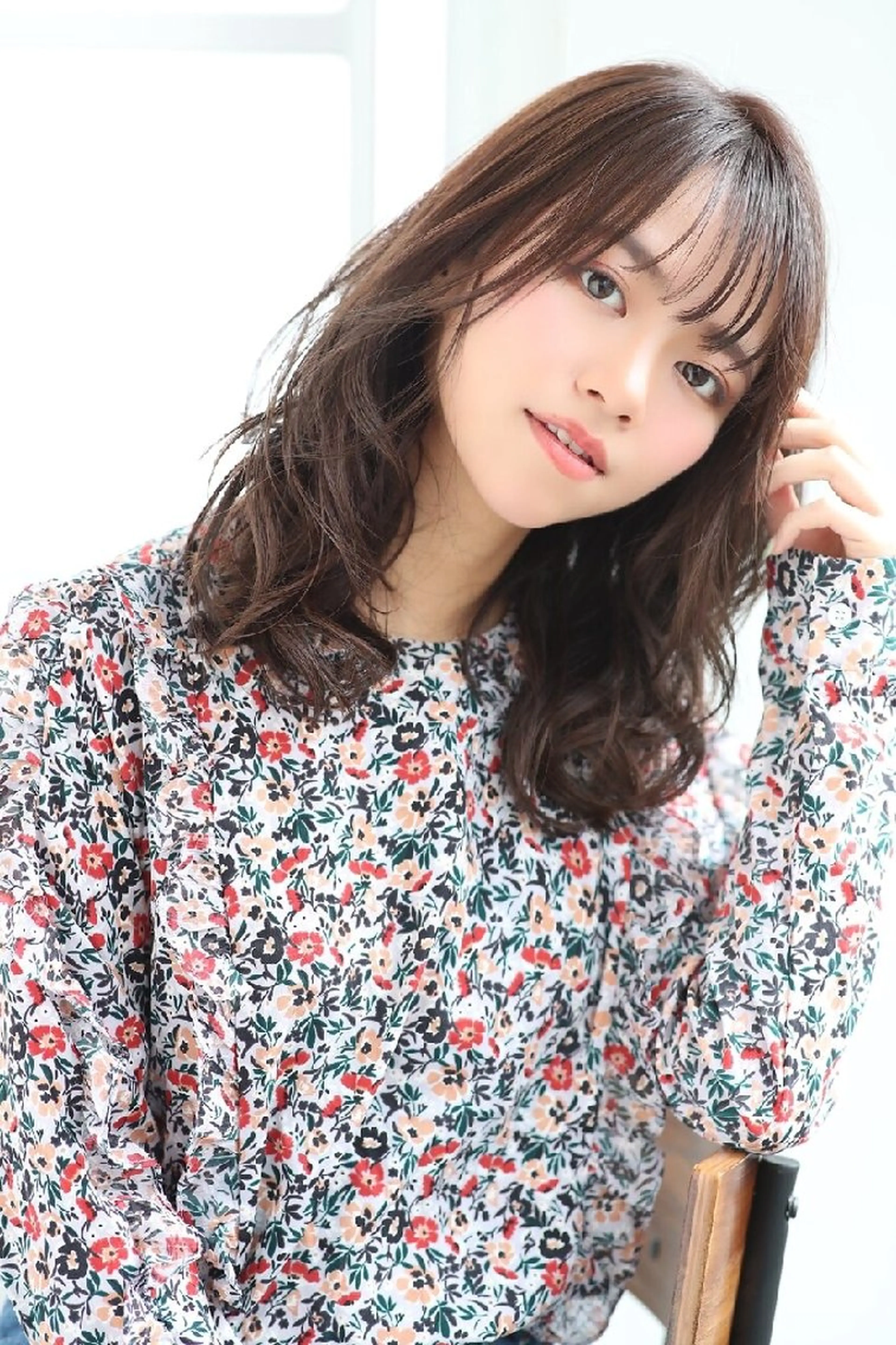 セミロング カラー レイヤーカット 小顔カット カット ヘアカラー トリートメント 自由が丘×似合わせ ディレクター枦山大将のヘアスタイル