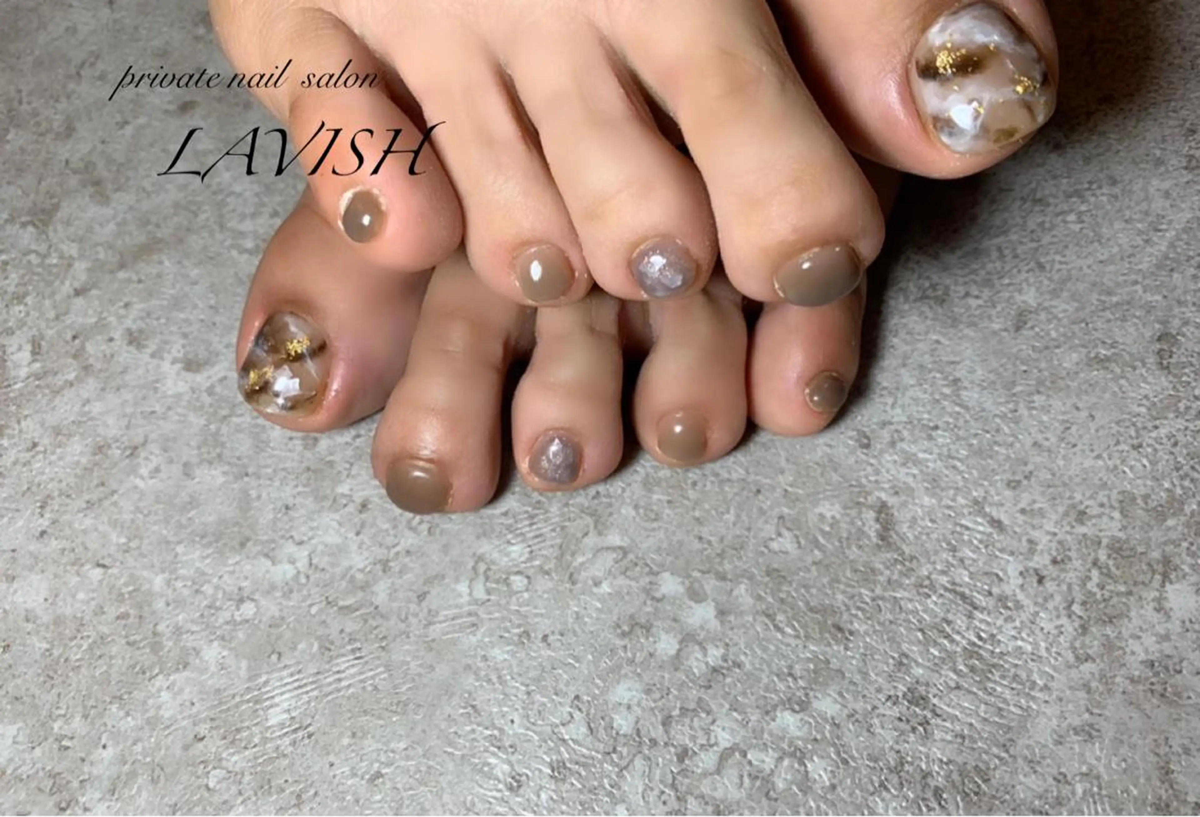 ネイル 氷ネイル・うるうるネイル 韓国ネイル ニュアンスネイル ワンカラーネイル 春ネイル LAVISH nail salonのネイルデザイン