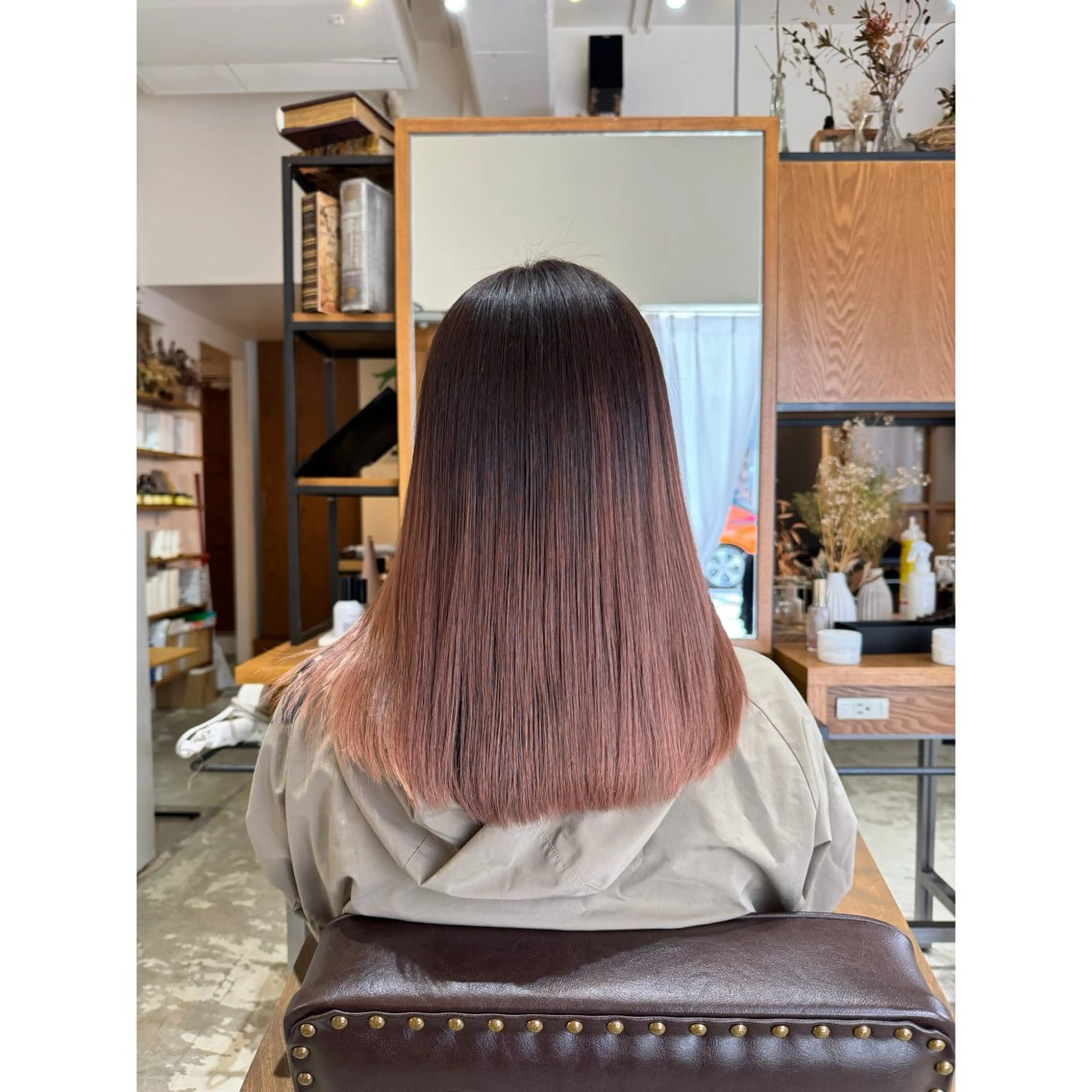 ミディアム 喜友名洸季 anoneのヘアスタイル