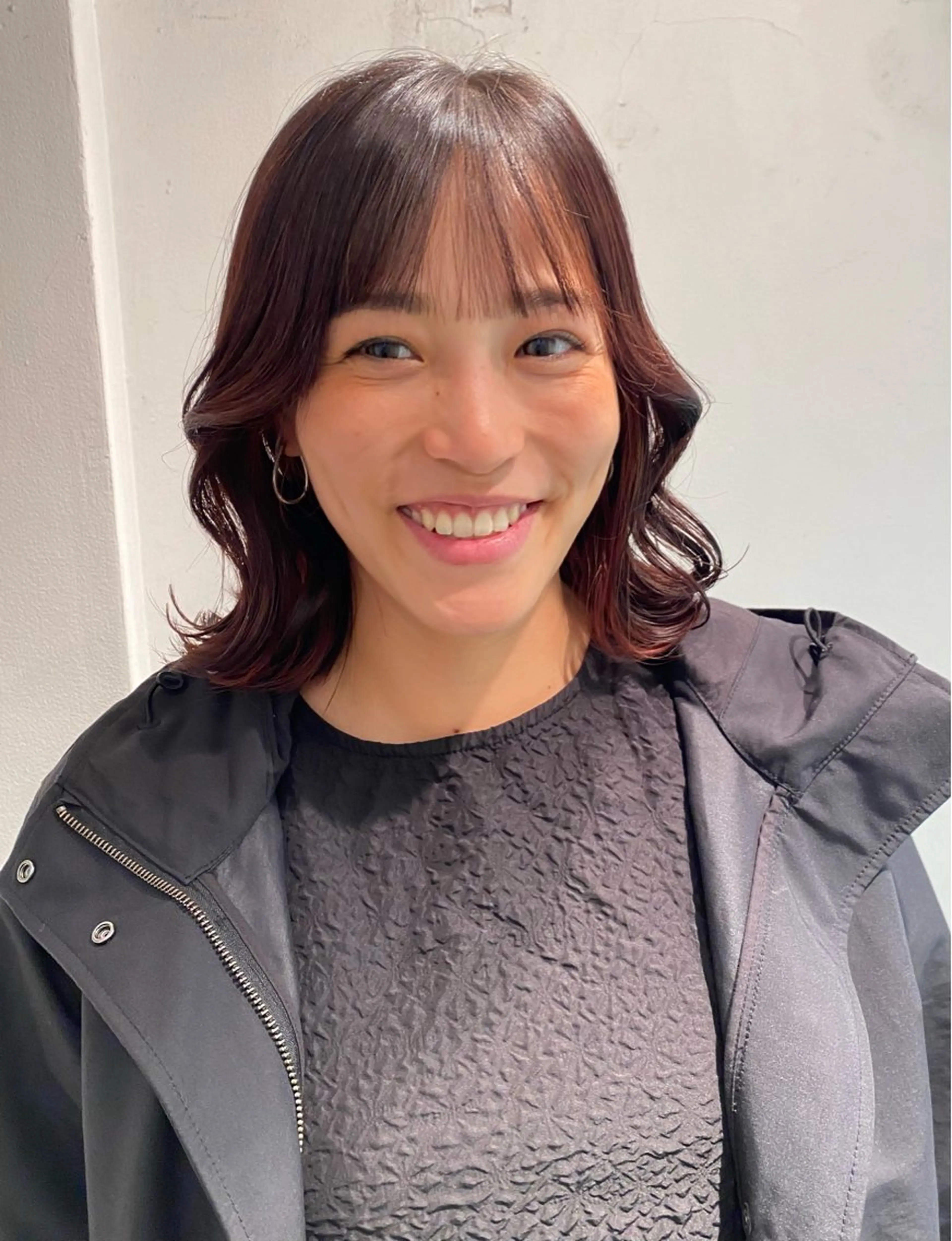 セミロング カラー インナーカラー ボブ くびれヘア ✨くびれスタイル✨️ 戸嶋穂乃香のヘアスタイル