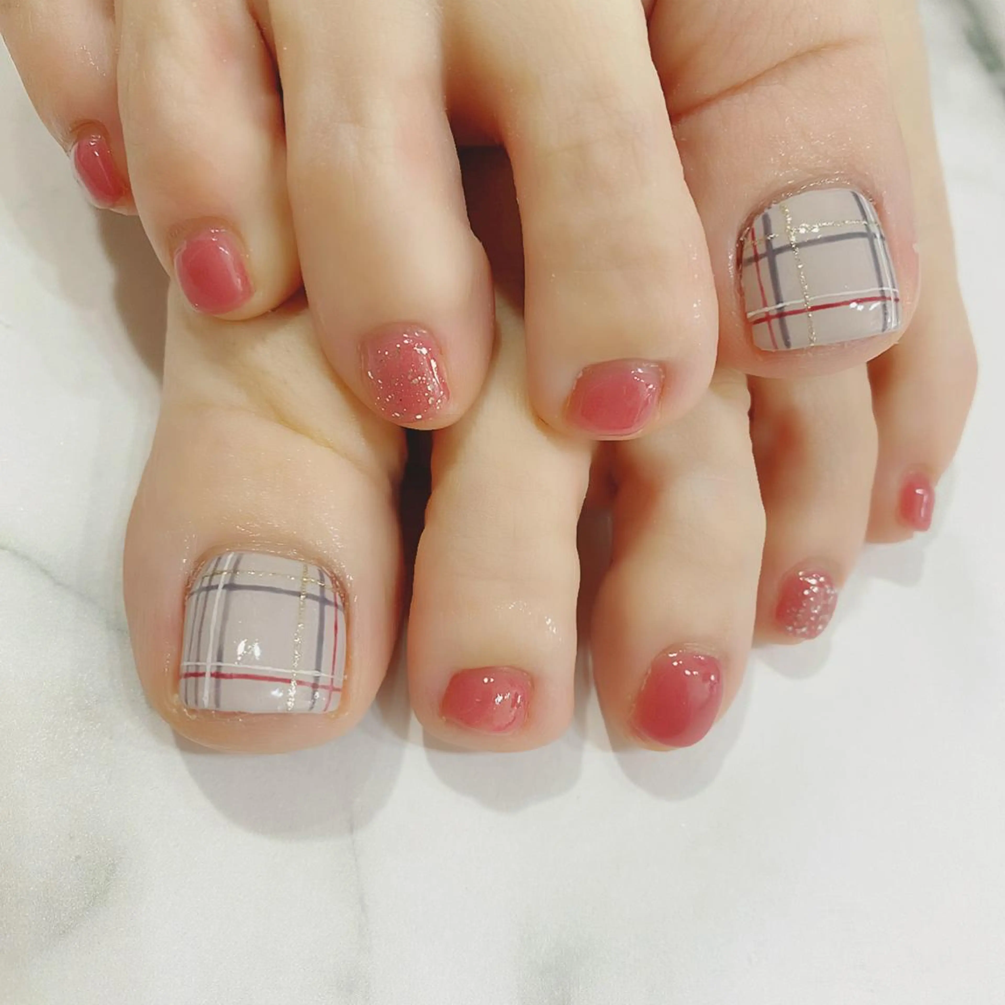 ネイル ラメ(グリッター) ネイルPetit Ribbonのネイルデザイン