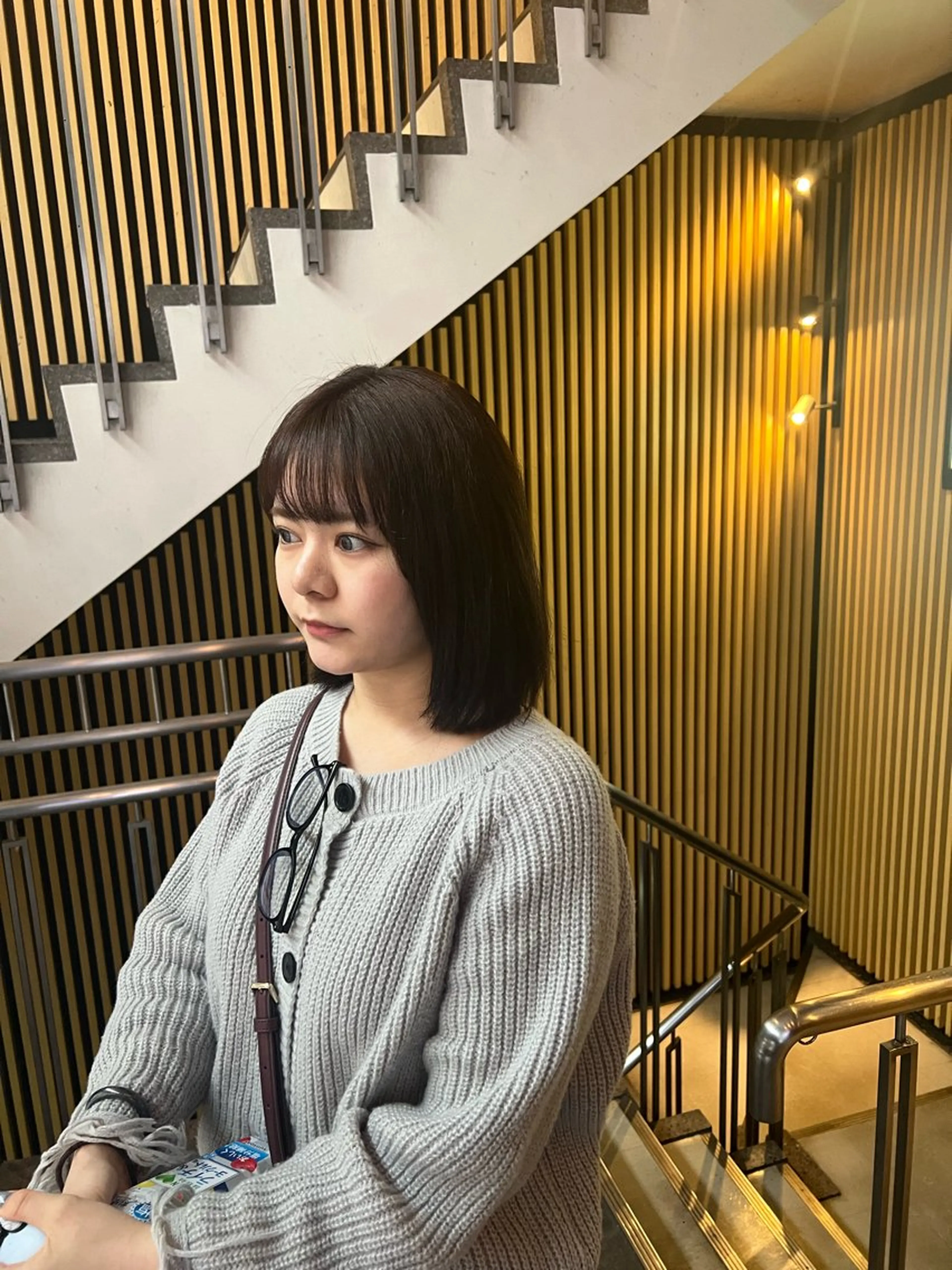 ミディアム カット ヘアカラー ハイトーンカラー 坂本 翼のヘアスタイル