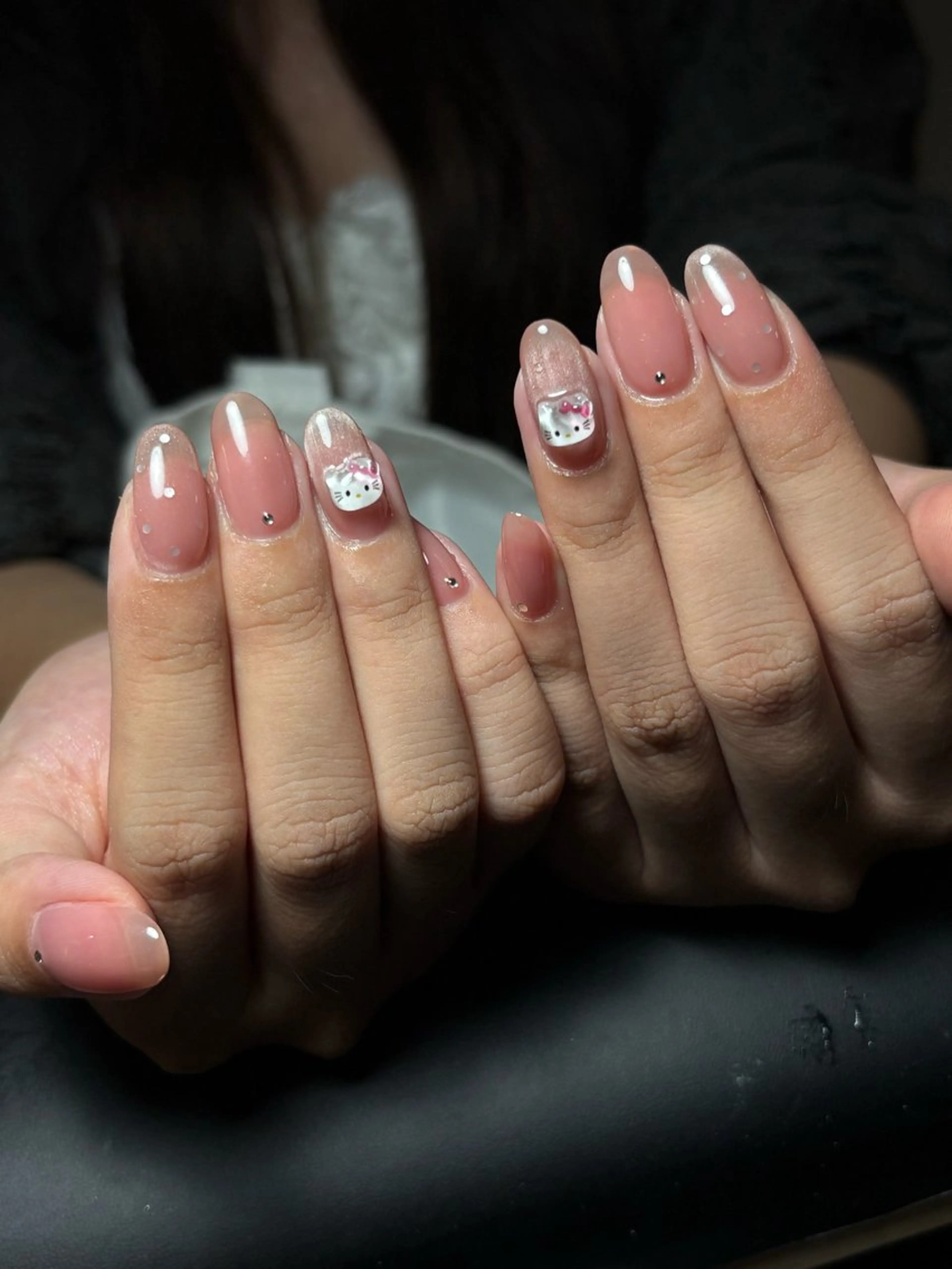 ネイル ガーリー ピンク シンプルネイル ストーンネイル モンナ CCのネイルデザイン