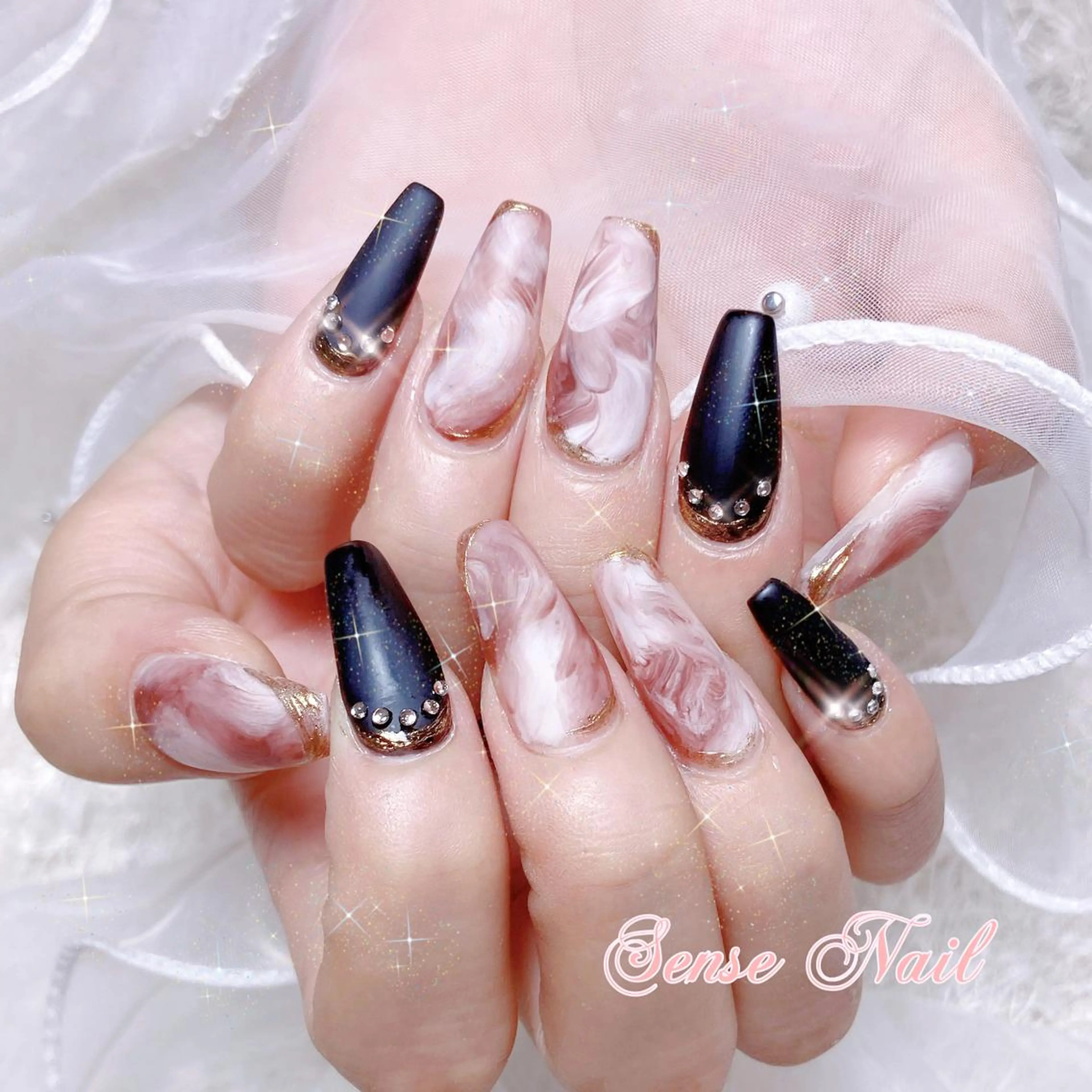 ネイル ハンドネイル ハンドケア 🍓Silk Eleganceのネイルデザイン