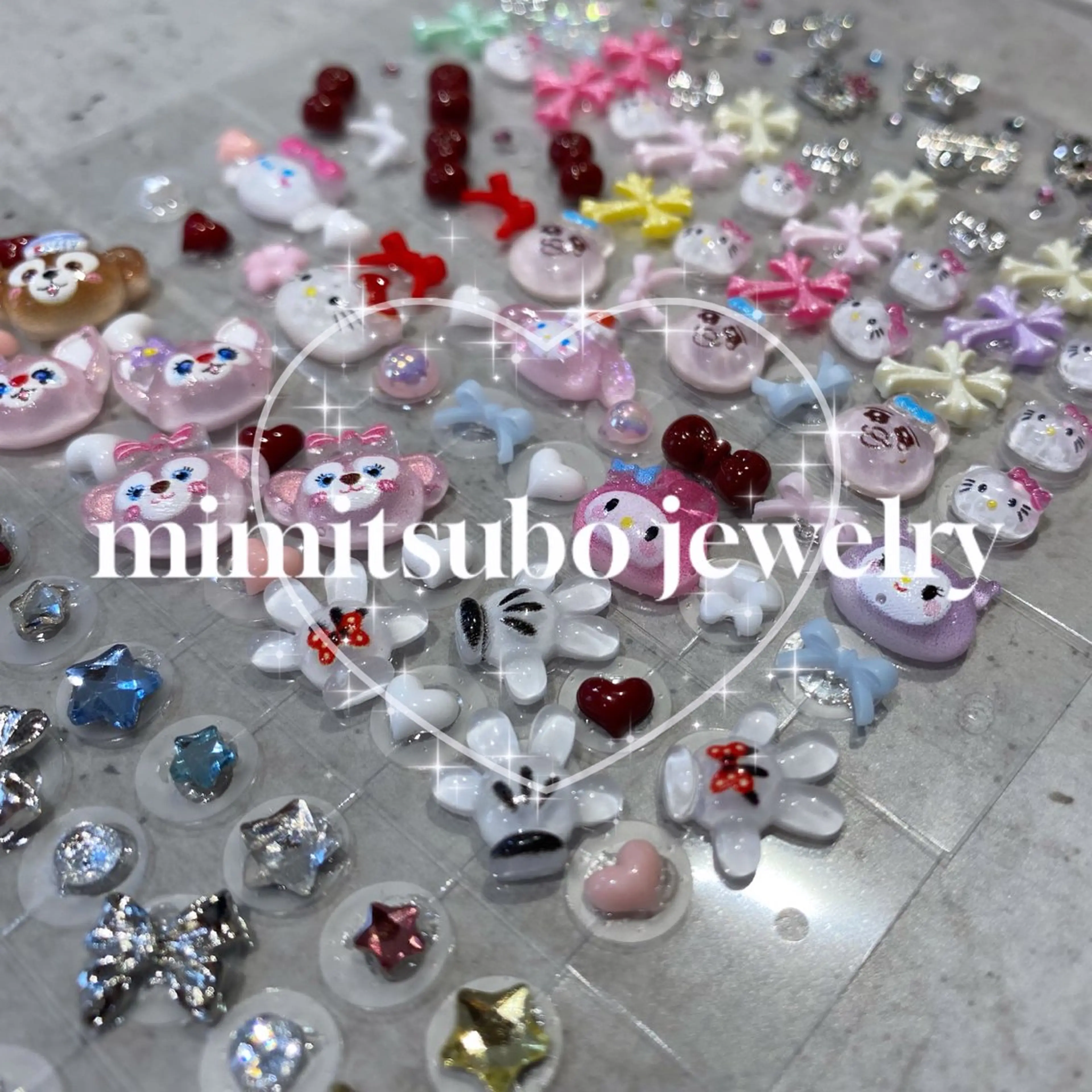 【 大バズり 】 ❤︎ 耳つぼジュエリー ❤︎ 10粒 （ 片耳 5粒 : 5粒 ）の写真