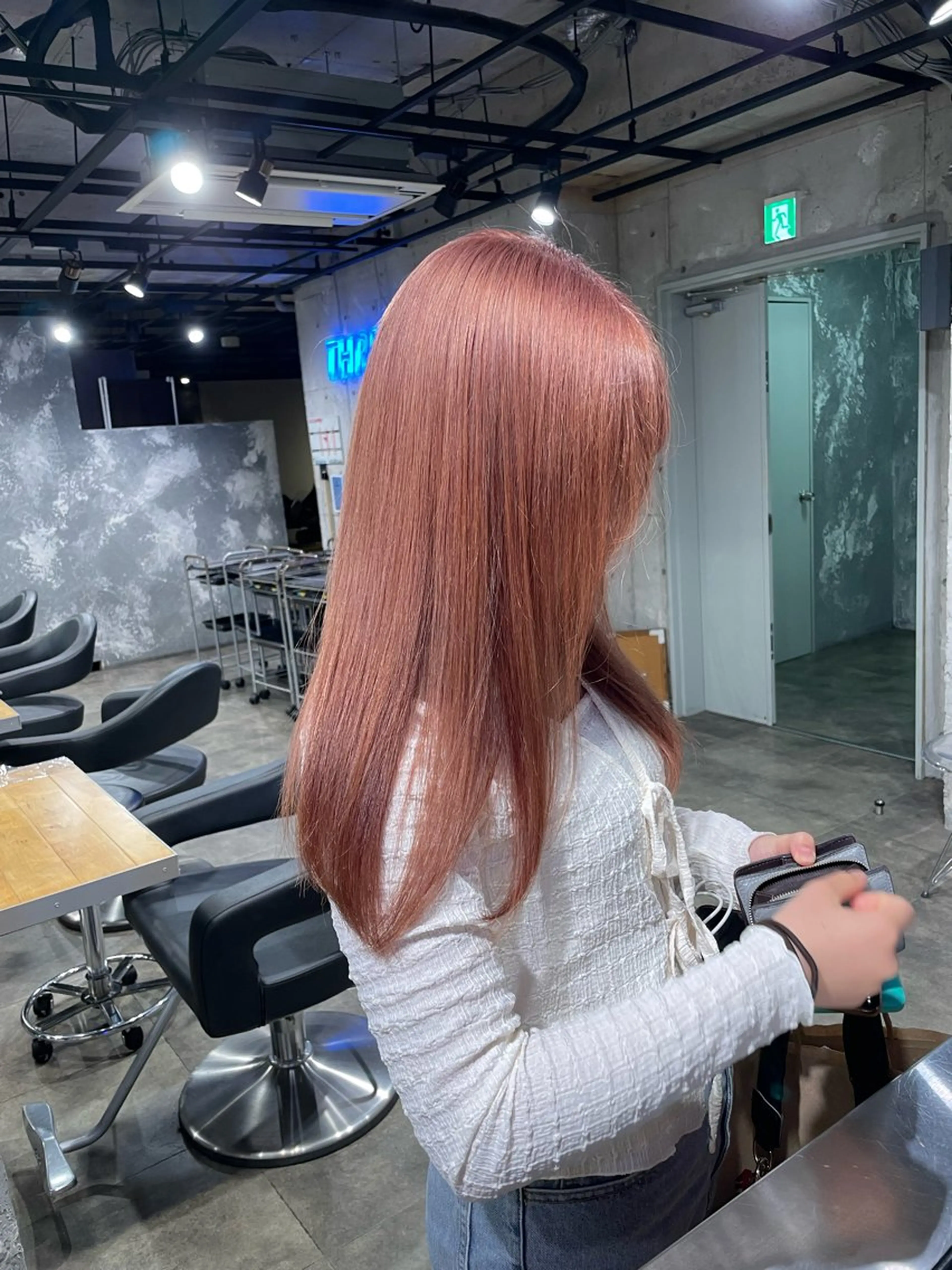 セミロング カット ヘアカラー トリートメント ヘアセット 艶髪/透明感🪽 DISCO🪽のヘアスタイル