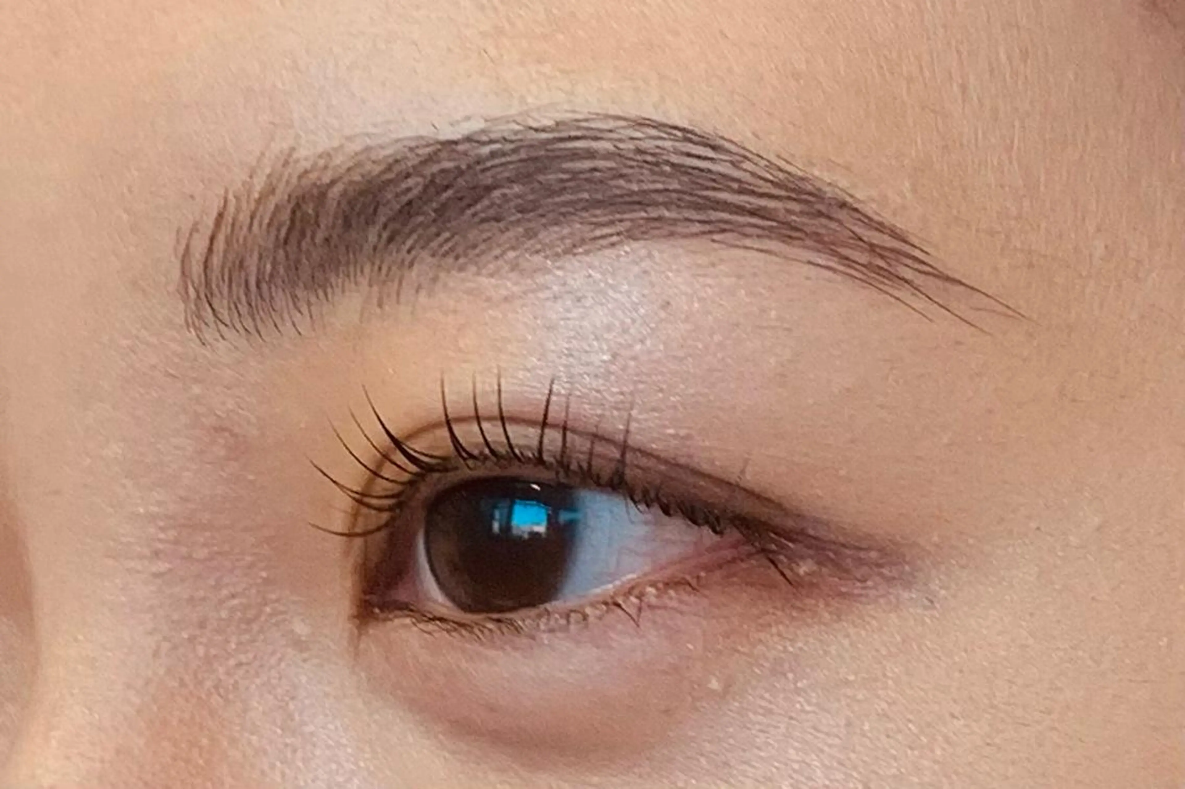 岡部 梢の眉毛・アイブロウイメージ