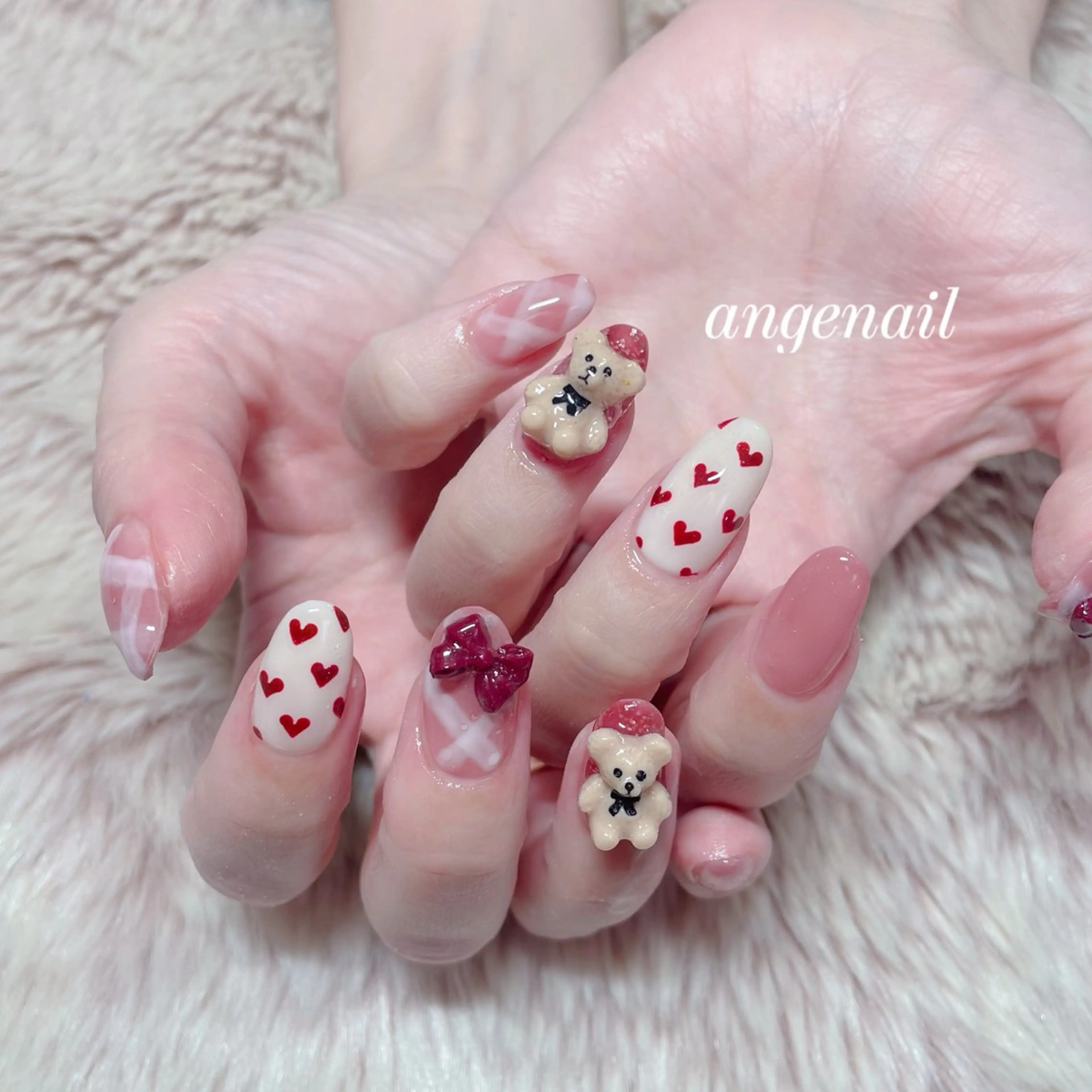 ネイル ハンドネイル オーナーネイリスト MAKIのネイルデザイン