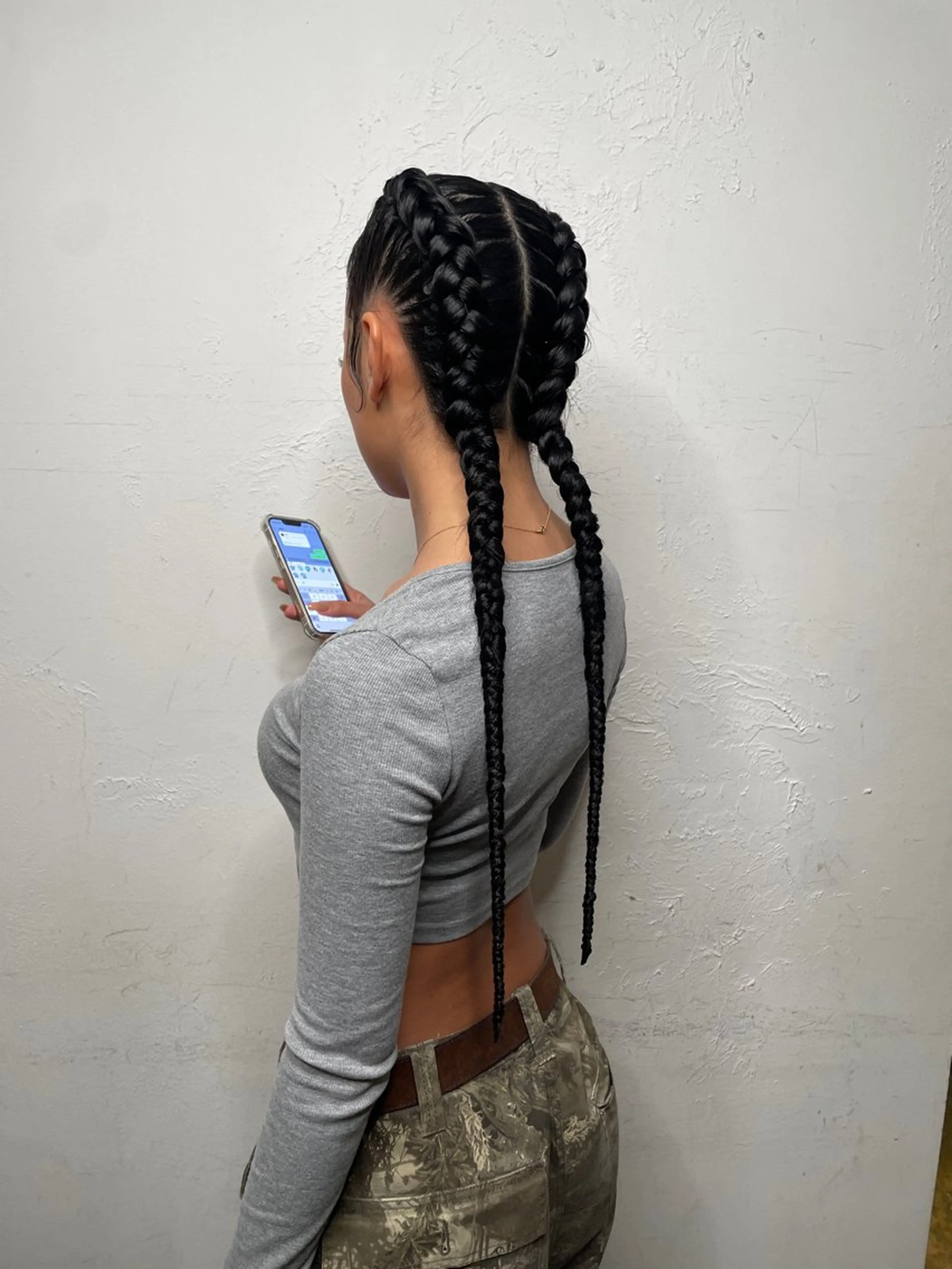 ヘアアレンジ ヘアセット RINA ブリーチ / 海外レイヤーのヘアスタイル