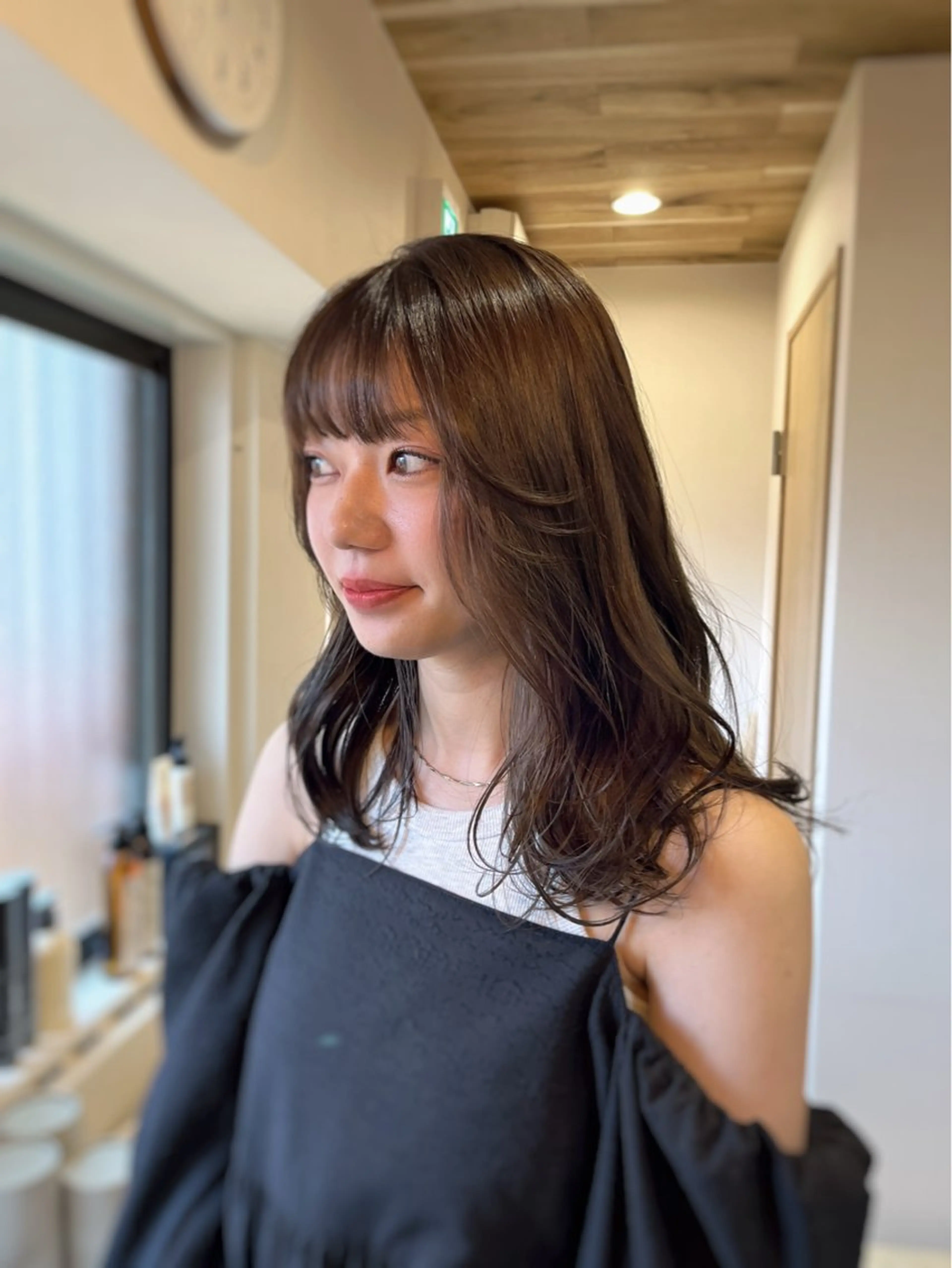 セミロング カラー アッシュ ベージュカラー 下石怜子/レイヤー/ 透明感カラーのヘアスタイル