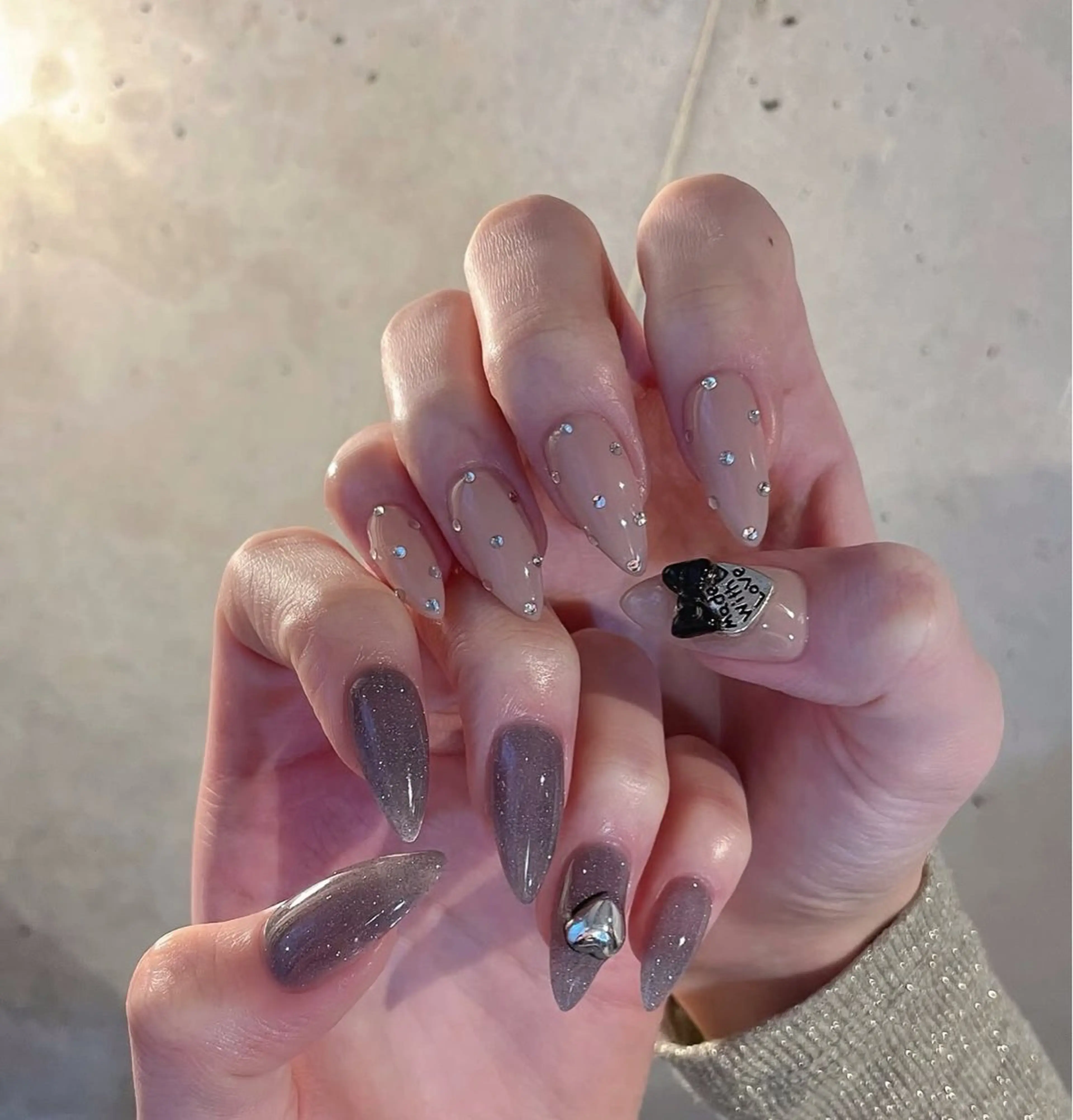 ネイル 長さ出し グラデーション キラキラネイル 韓国ネイル ラメ(グリッター) ハンドネイル ハンドケア Chisa Nail Studio所属・チ サのネイルデザイン