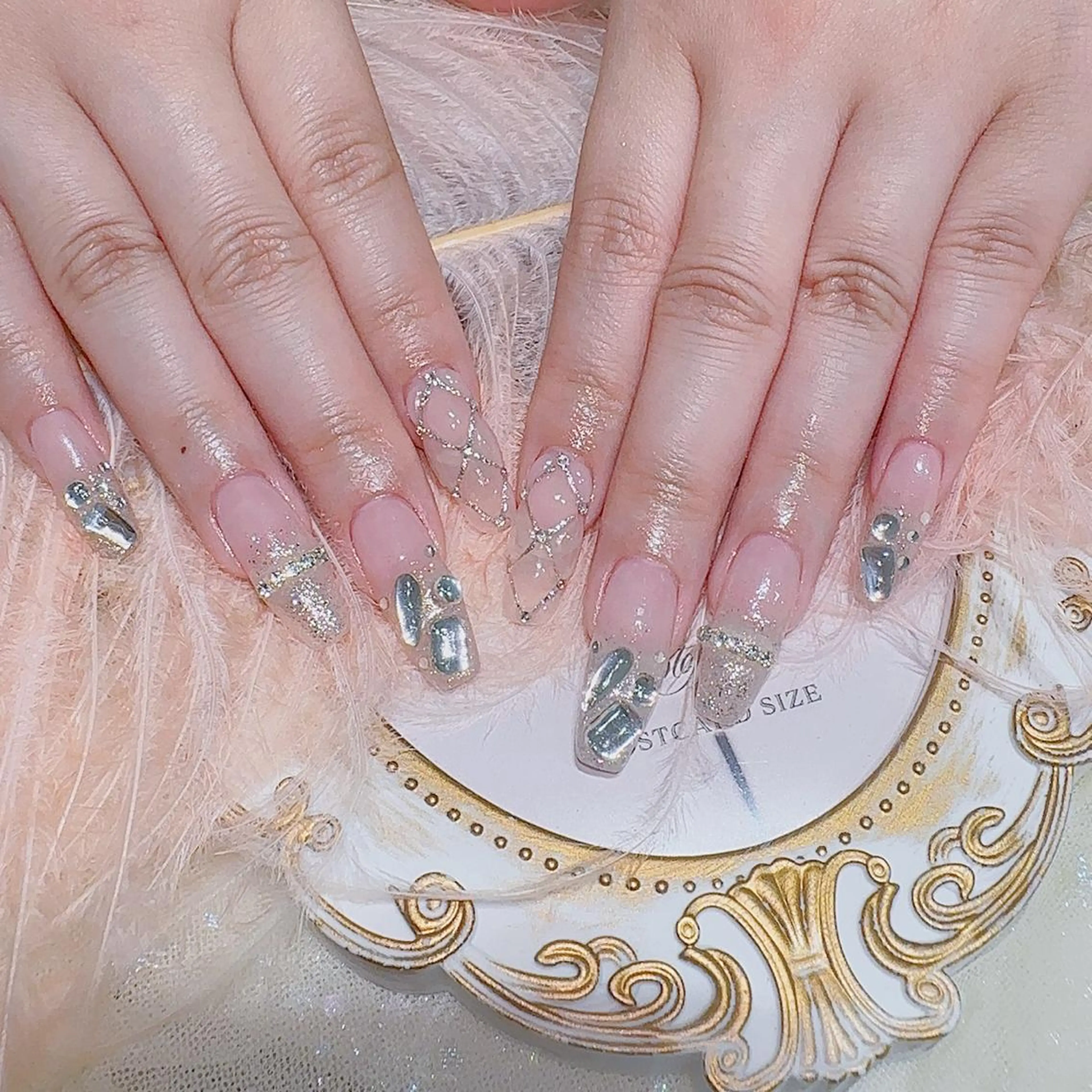 ネイル ハンドネイル Queens momoのネイルデザイン