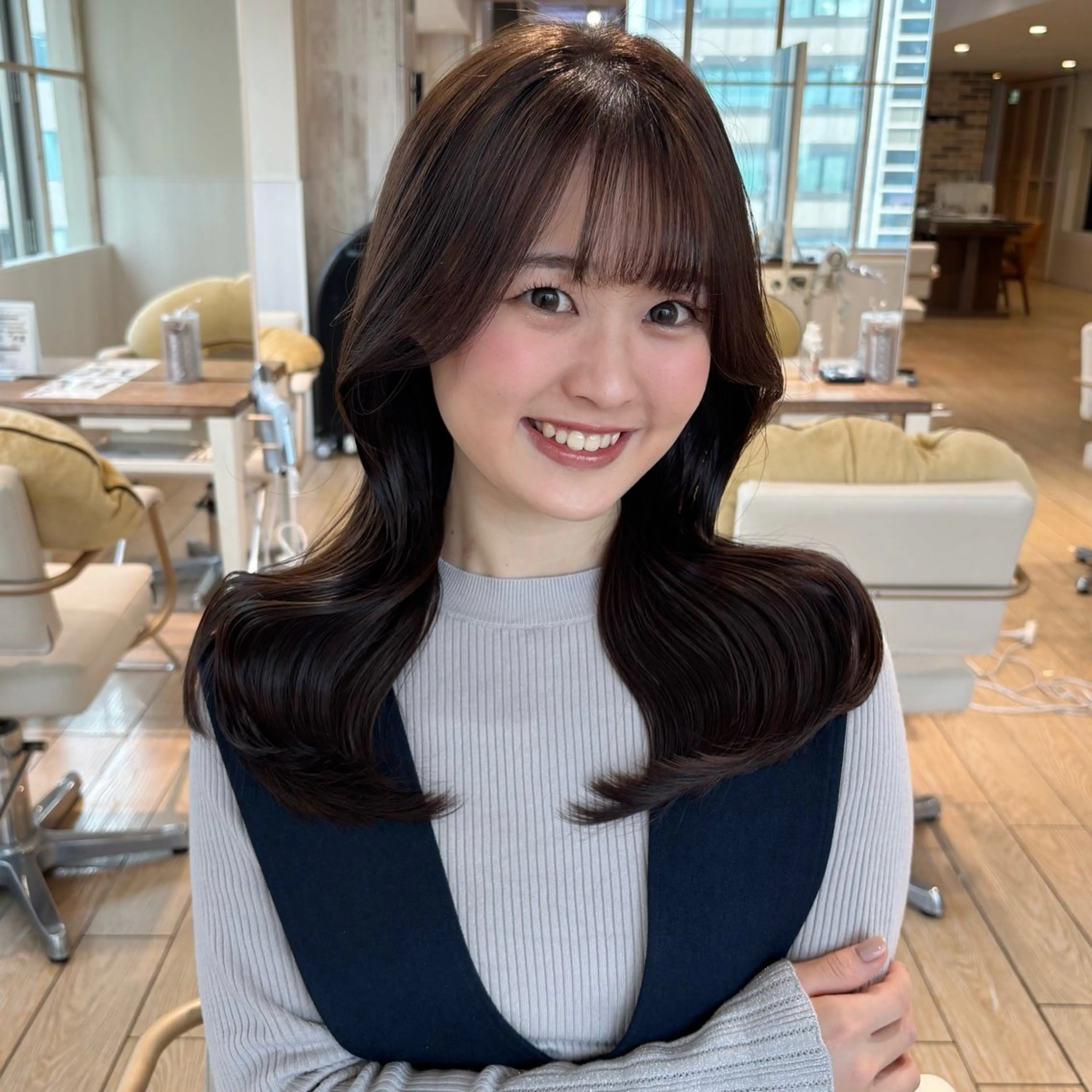 ロング 顔周りカット レイヤーカット ロング ローレイヤー AFLOAT D’L所属・カットモデル募集‎ / 角本 藍のヘアスタイル