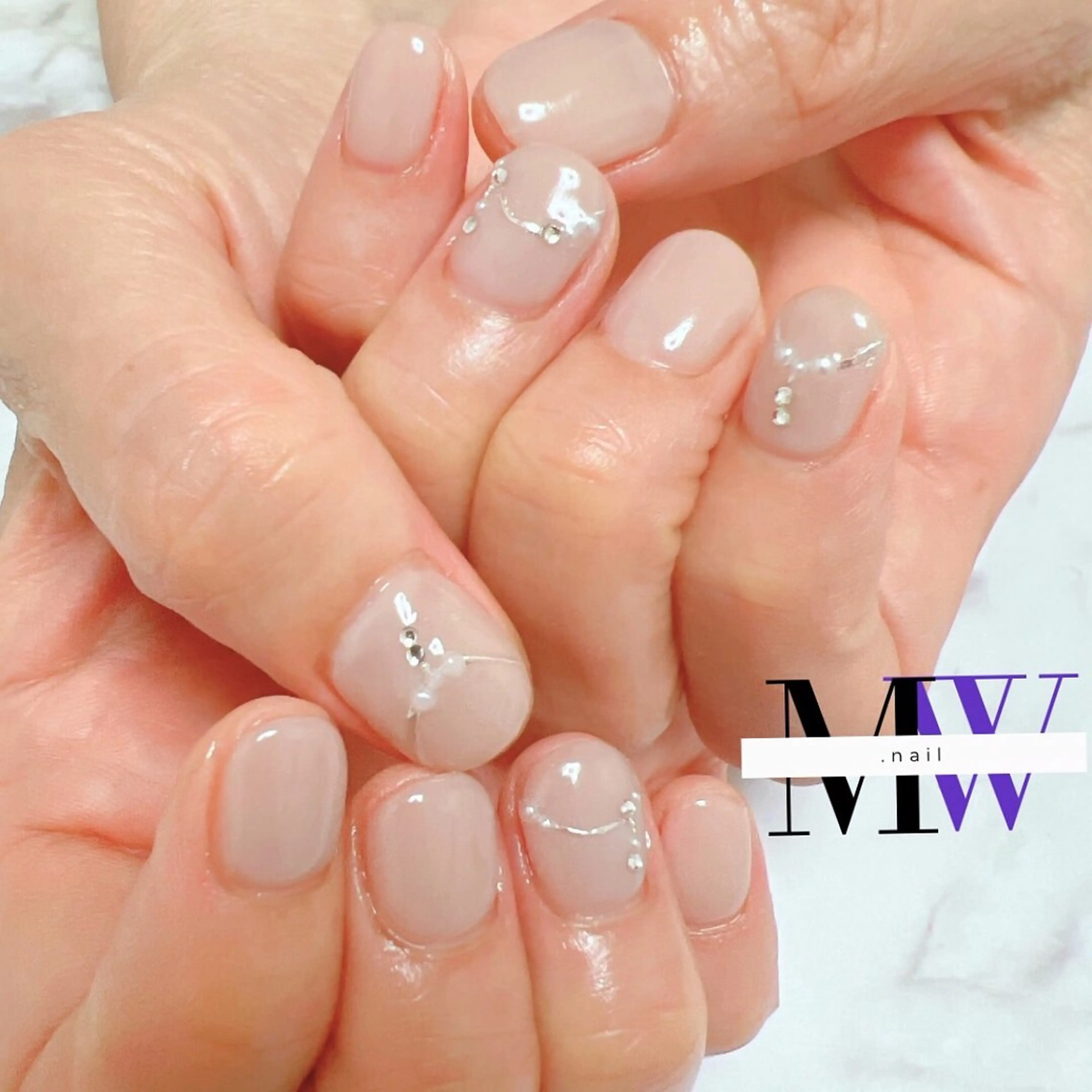 ネイル アートネイル ストーンネイル ハンドネイル MW .nailのネイルデザイン