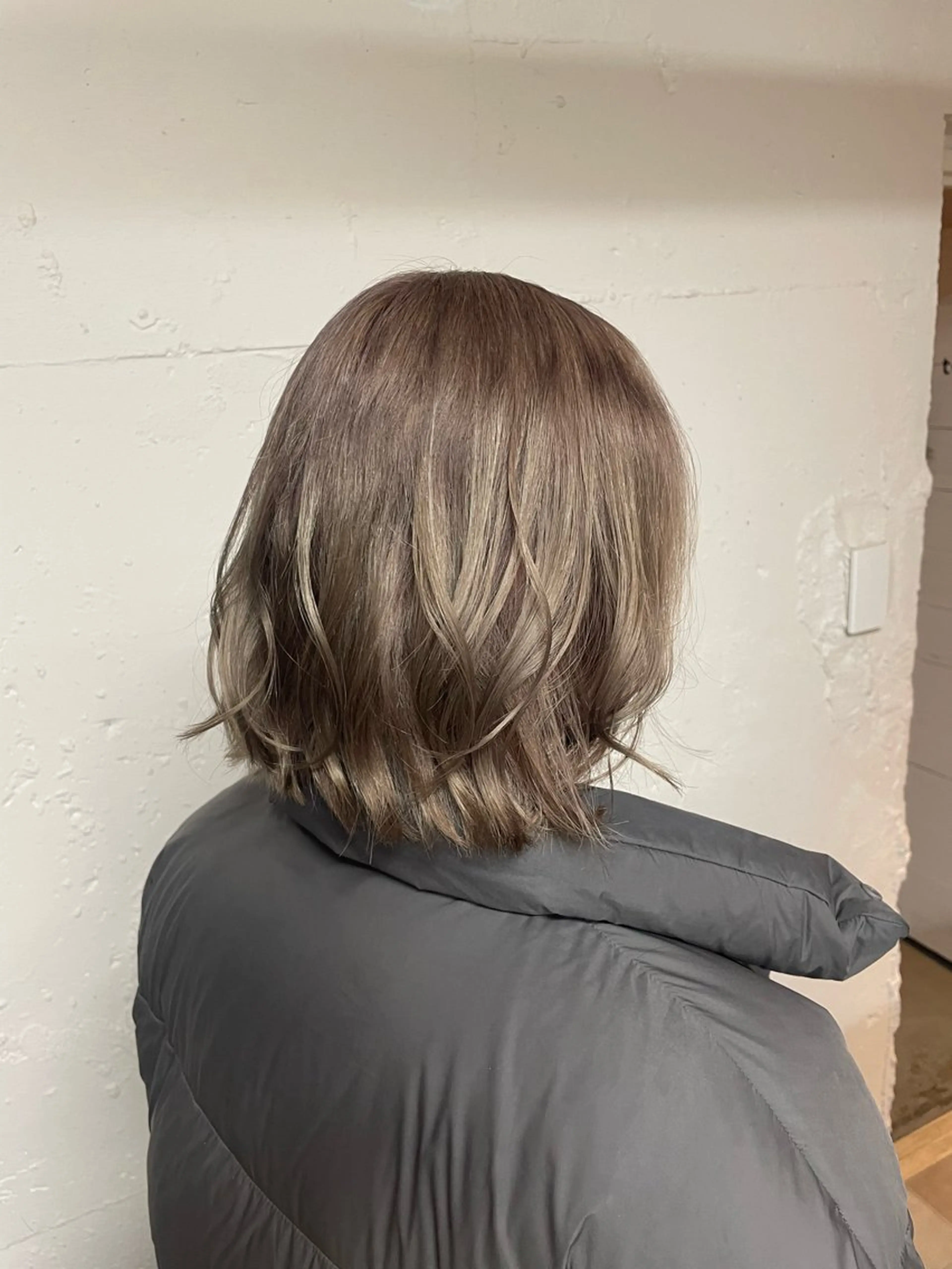 ショート ヘアカラー tokute 中野真咲🐺のヘアスタイル