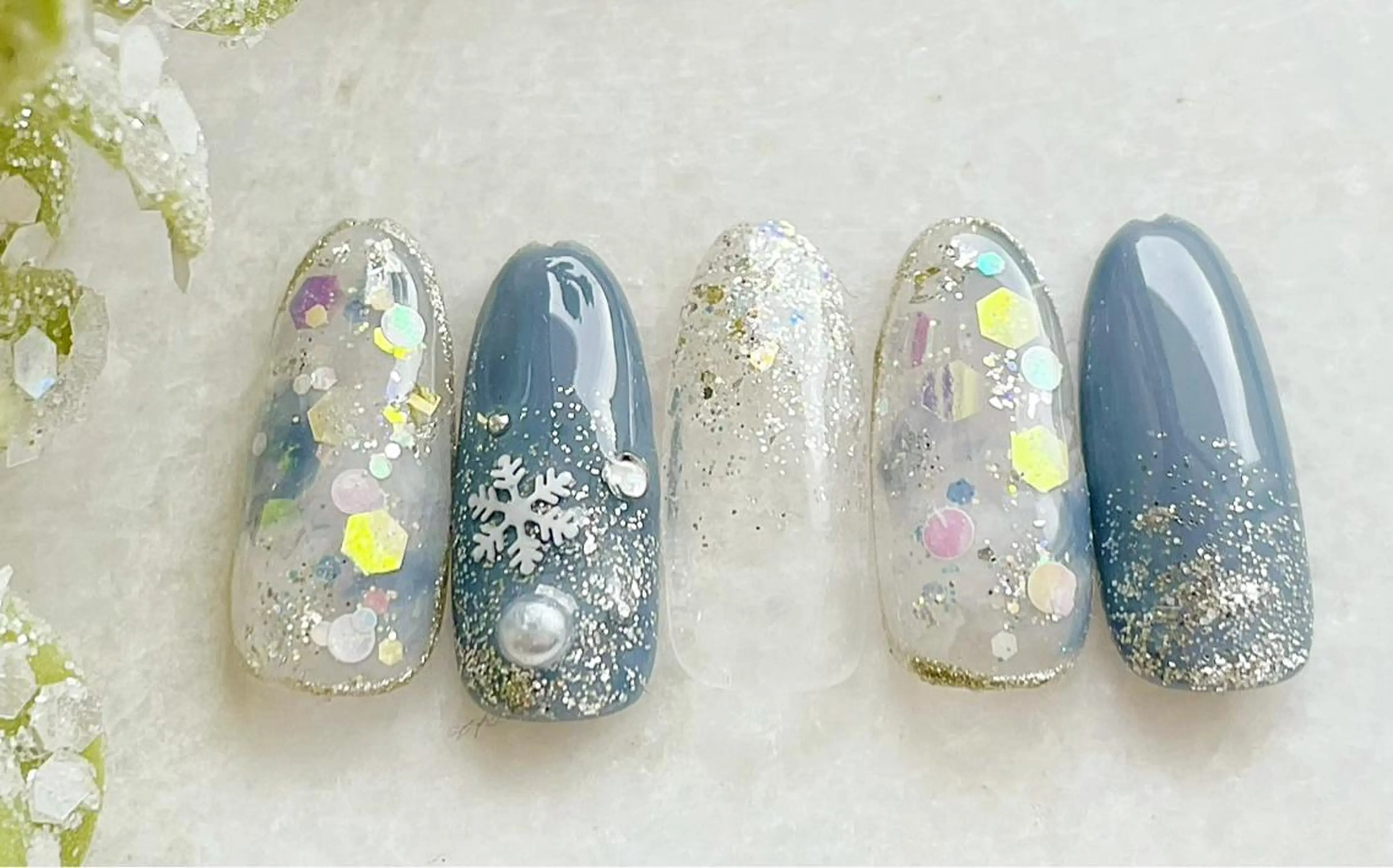 ネイル ジェルネイル パラジェル 冬ネイル ハンドネイル Satomi  のネイルデザイン