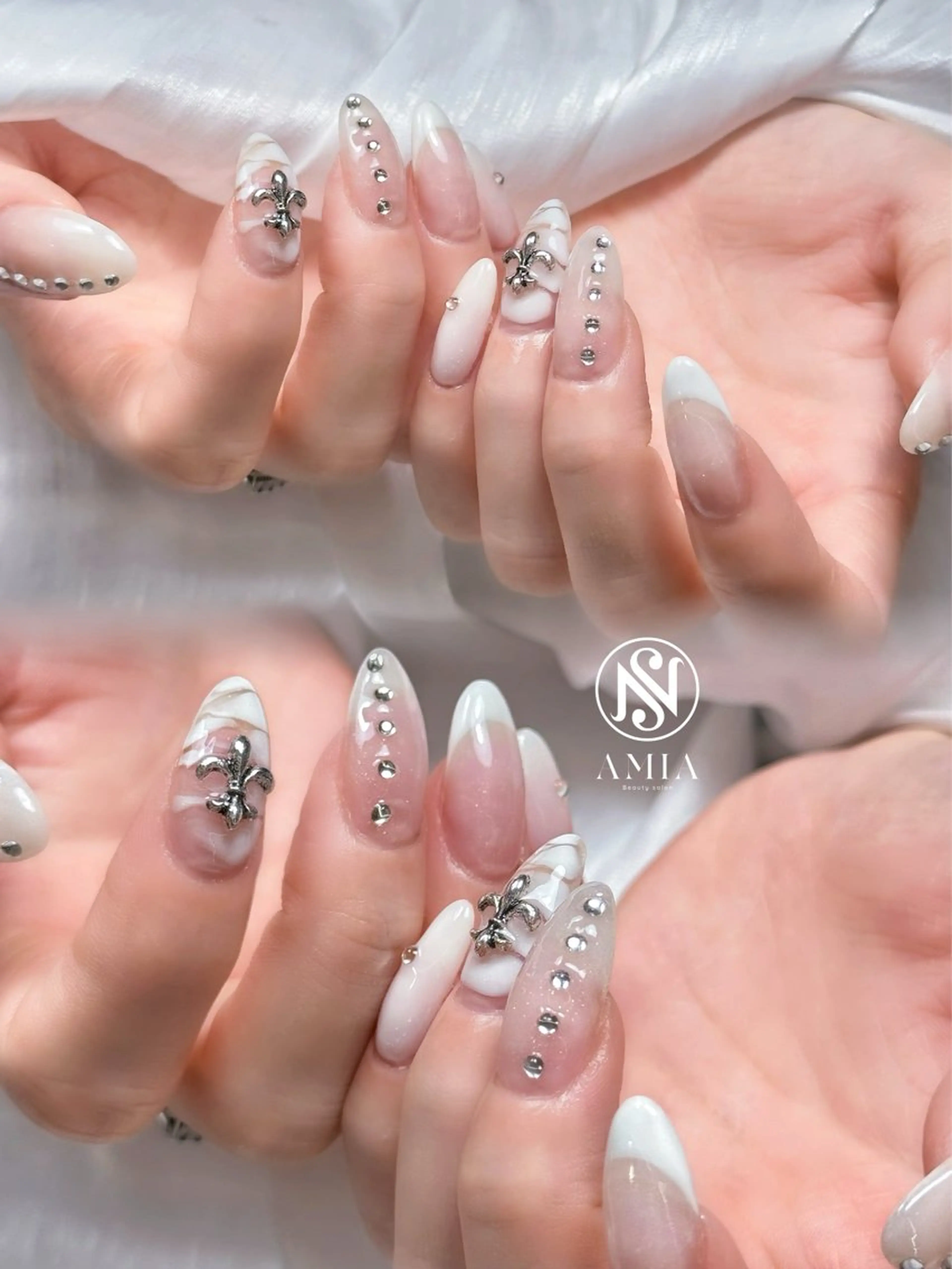 セミロング ハンドネイル AMIA BEAUTY SALON所属・🌟AMIA BEAUTY🌟のネイルデザイン